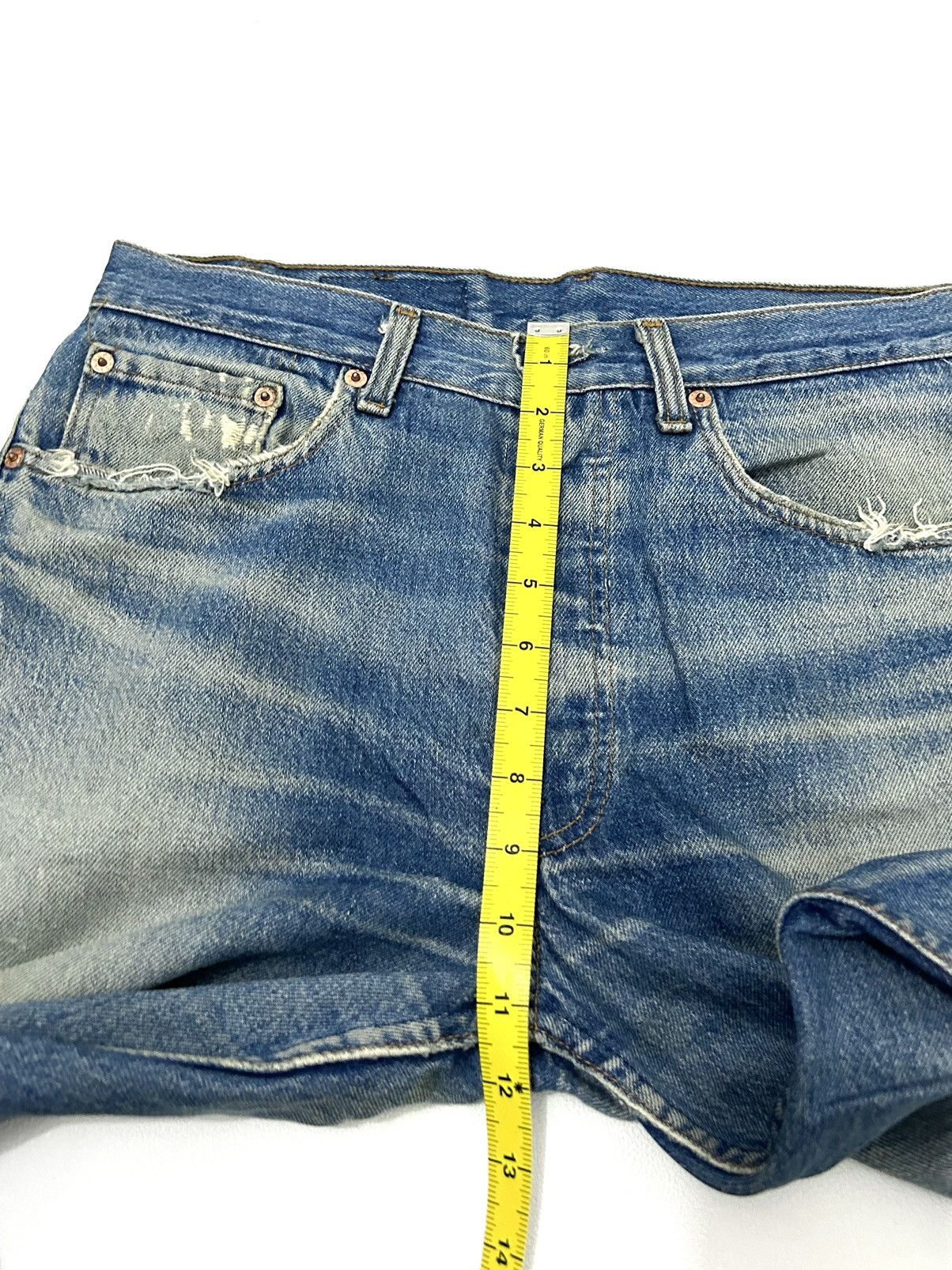Levi's × Levi's Vintage Clothing Vintage Levis 501 xx Button 522 Distressed Jeans Size US 31 - 18 Thumbnail