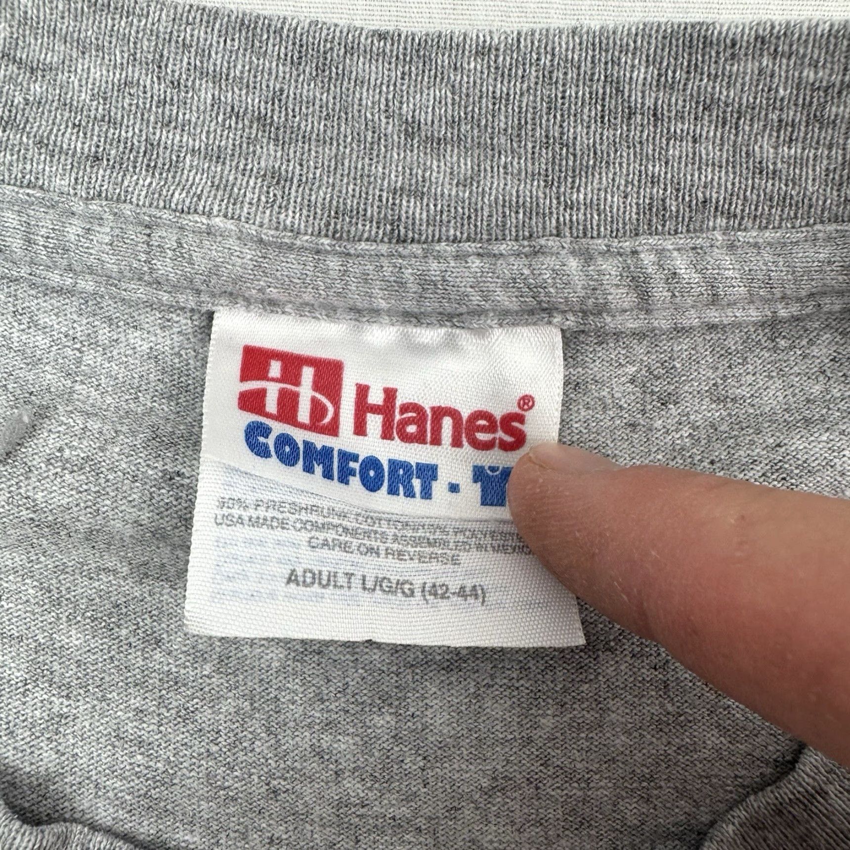 Hanes VINTAGE Hanes T-Shirt Main Selling Point: Proud American USA Flag 90s Patriotic Short Sleeve Crew Neck Gray Adult Large Mens Shirt Size US L / EU 52-54 / 3 - 4 Thumbnail