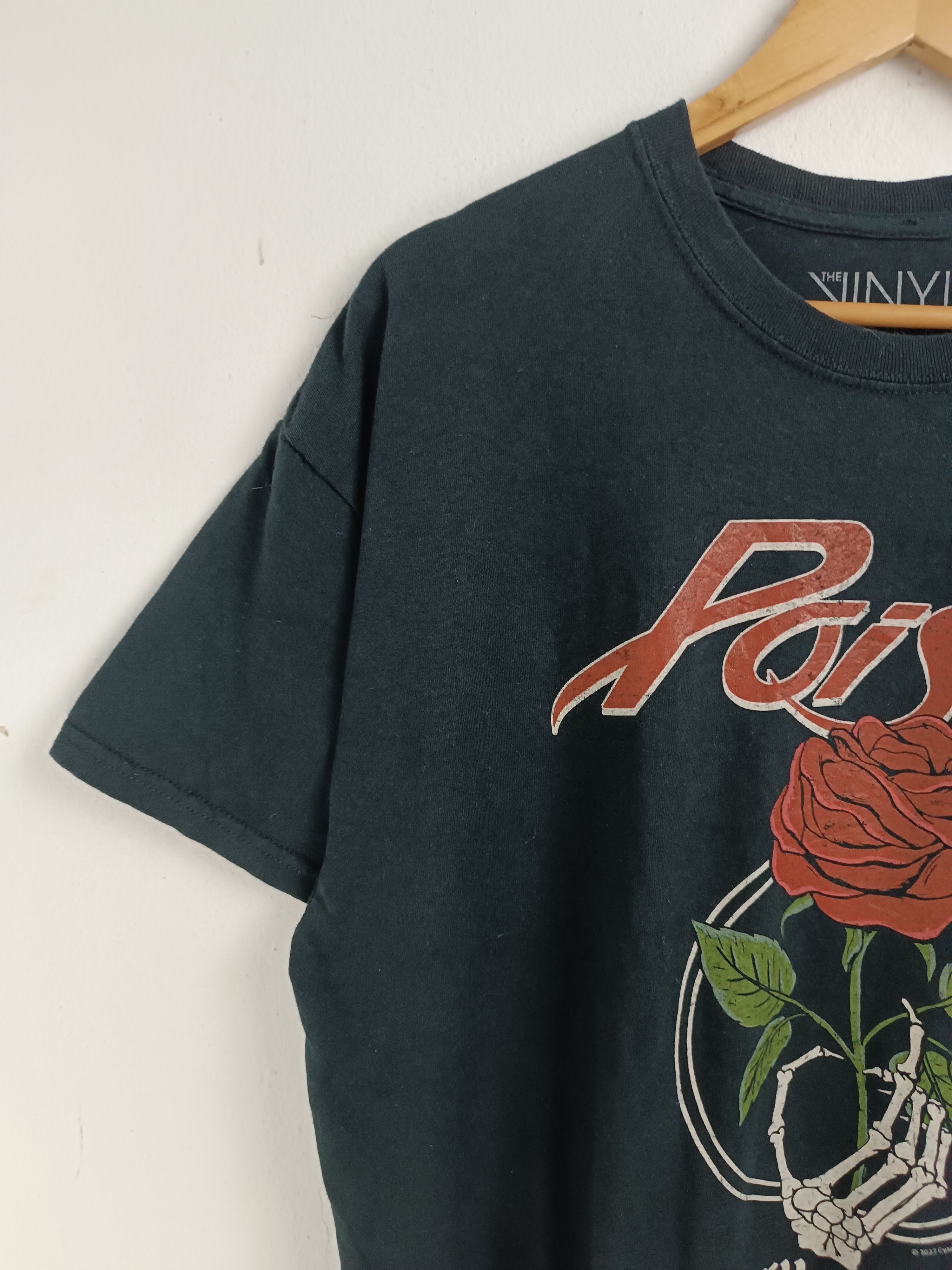 Band Tees VINTAGE POISON EVERY ROSE HAS IT'S THORN ROCK METAL GLAM Size US XL / EU 56 / 4 - 5 Thumbnail