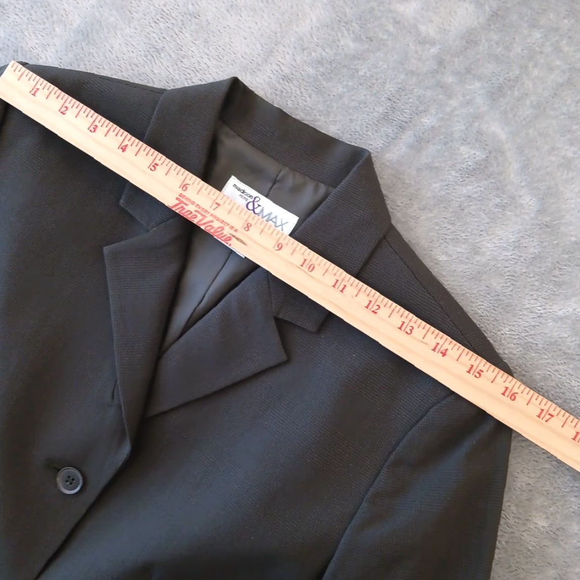 Vintage Madison & Max Blazer Womens 6P Green Plaid Two-Button Polyester Blend Jacket Short Notch Lapel Lined Buttonless Sleeve Single-Breasted Pants Suit Size M / US 6-8 / IT 42-44 - 2 Thumbnail