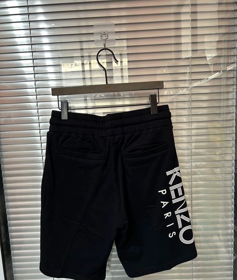 Kenzo Kenzo Black Logo Shorts S - dmc Size US 26 / EU 42 - 1 Thumbnail