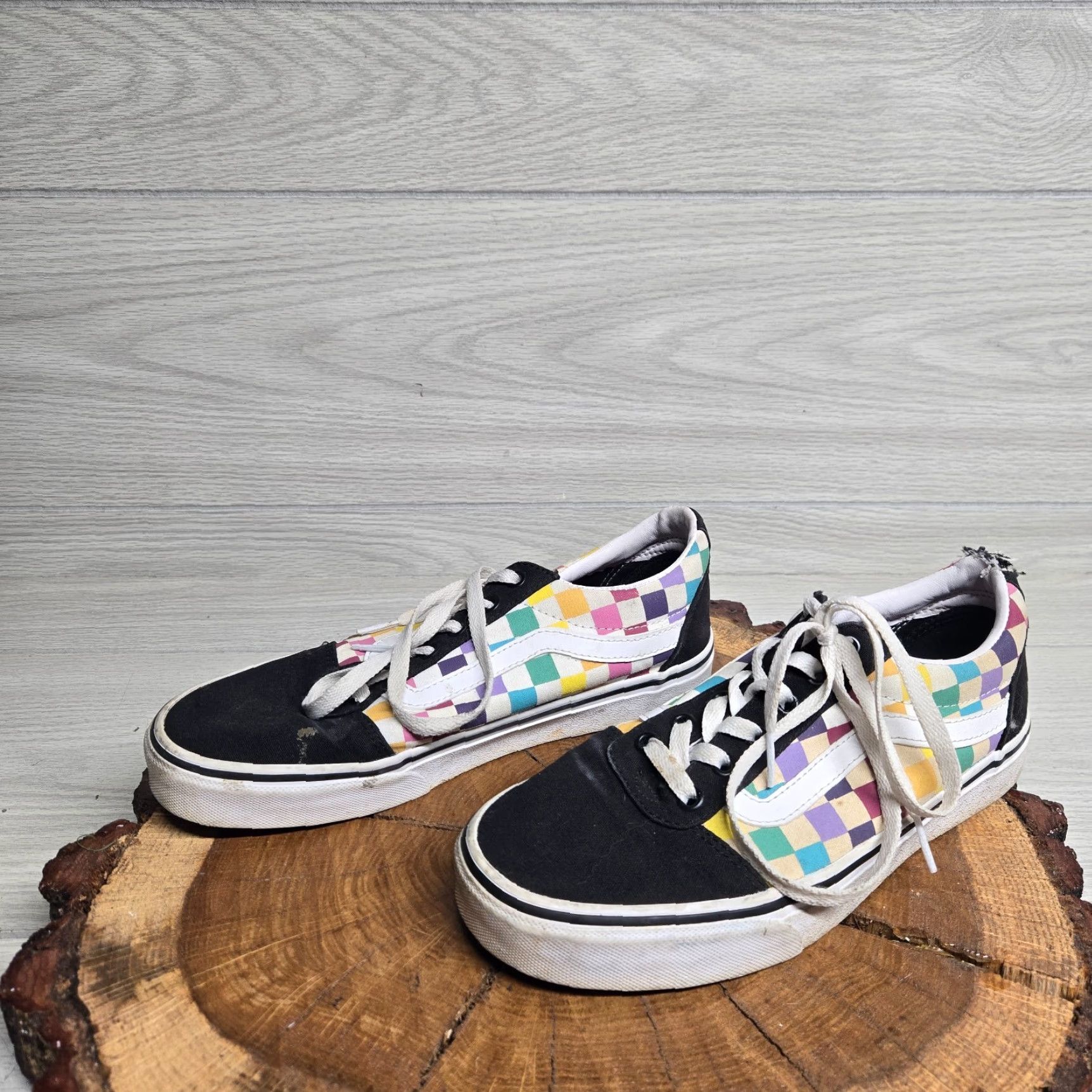 Vans VANS Old Skool Shoe Womens 8.5 Multicolor Rainbow Checkerboard Low Top Han US Missy 8.5 Shoes Sneaker Casual Colorful Rainbow 90s? Size M / US 6-8 / IT 42-44 - 2 Thumbnail