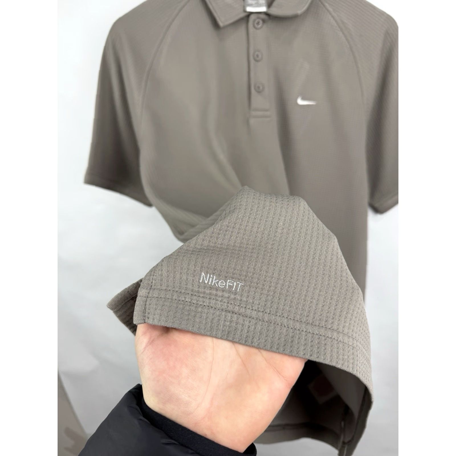 Nike VINTAGE Nike Tennis Challenge Court Polo T-Shirt Y2K L Mens Gray 90s Size US L / EU 52-54 / 3 - 6 Thumbnail