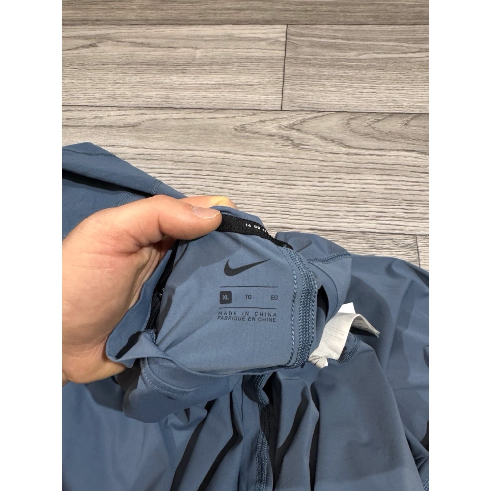 Nike NIKE Pro Tech Pack Long Sleeve Training Top Shirt XL Blue BQ0588-418 Pro Nike Mens Shirt Gym Training Activewear Size US XL / EU 56 / 4 - 4 Thumbnail