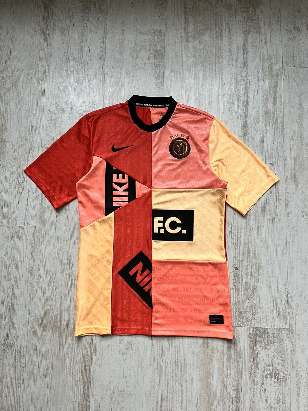Nike Nike FC Team Mashup Multicolor Soccer Football Jersey S Mens Size US S / EU 44-46 / 1 - 1 Thumbnail