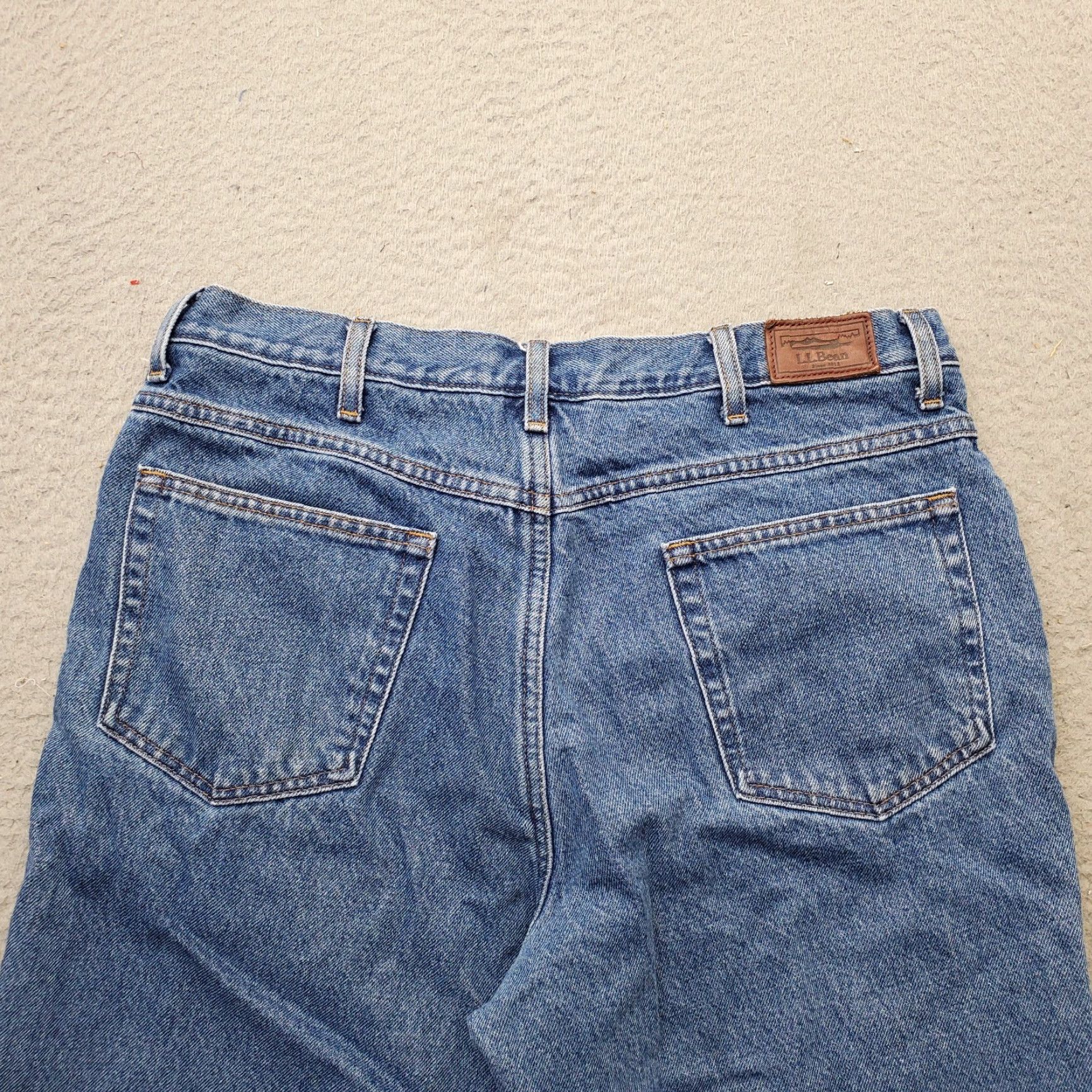 Vintage L.L. Bean Jeans Mens 36x30 Blue Denim 5-Pocket Straight Size Mens Regular Classic Fit Modern Belt Low Rise Straight Leg Denim Jeans Size US 36 / EU 52 - 8 Thumbnail