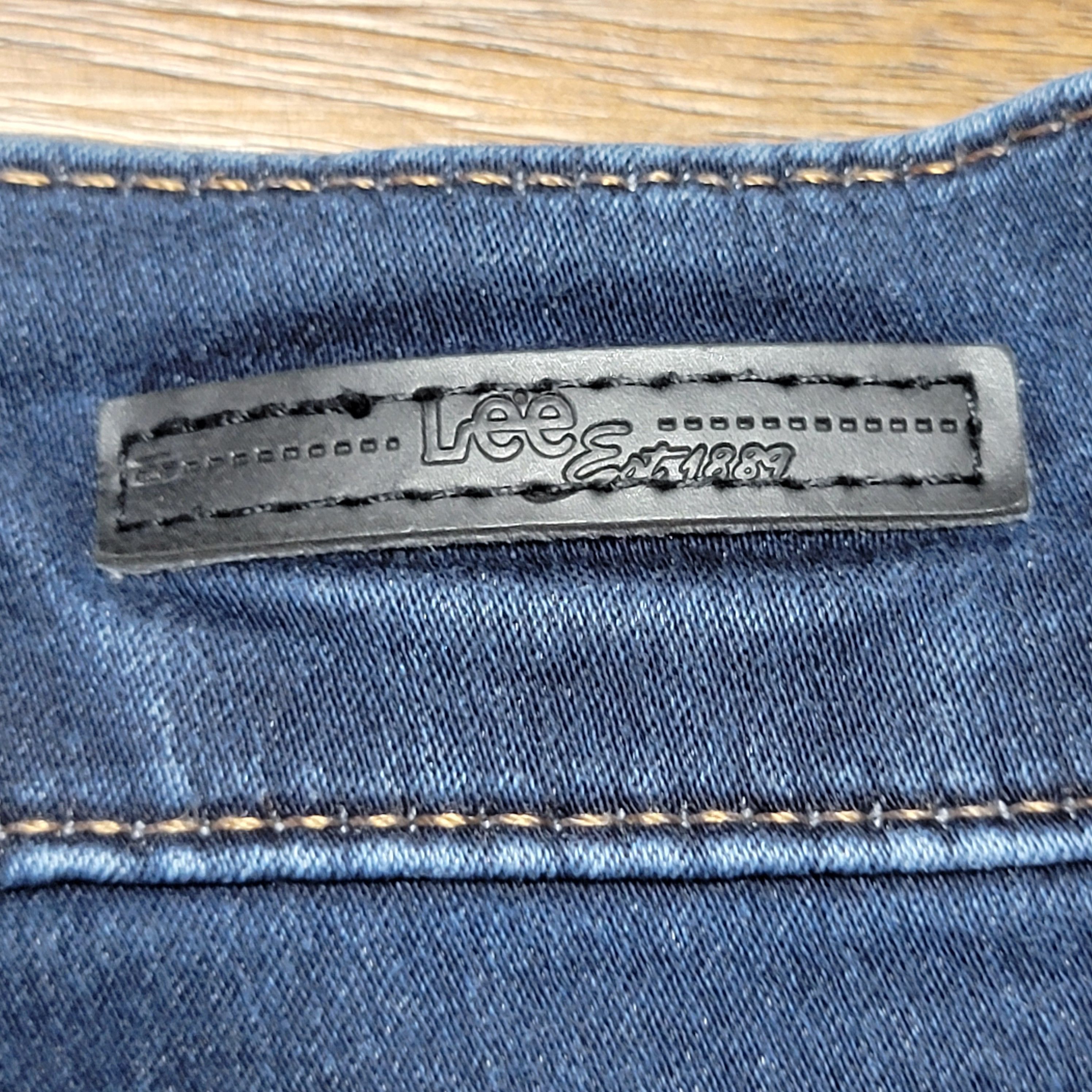 Lee Lee Easy Fit Denim Jeans Skinny Leg - Size 12 Medium Size 31" - 5 Thumbnail