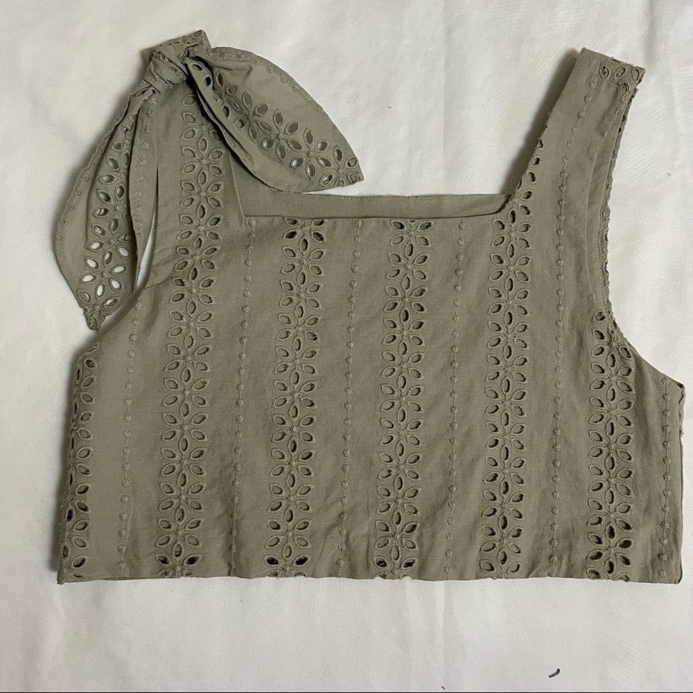 Zara NWT New Zara Olive Sleeveless Embroidered Crop Top Size S Size S / US 4 / IT 40 - 6 Thumbnail