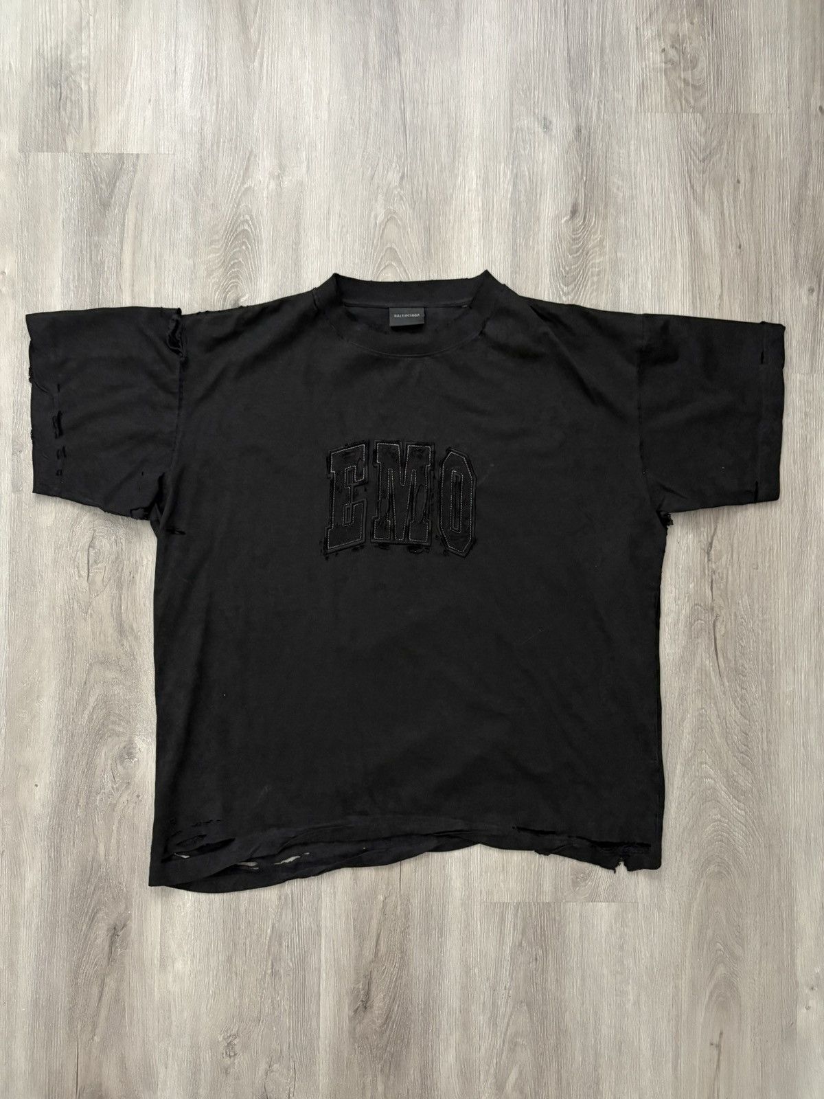 Balenciaga Balenciaga EMO tee shirt Size US M / EU 48-50 / 2 - 1 Thumbnail