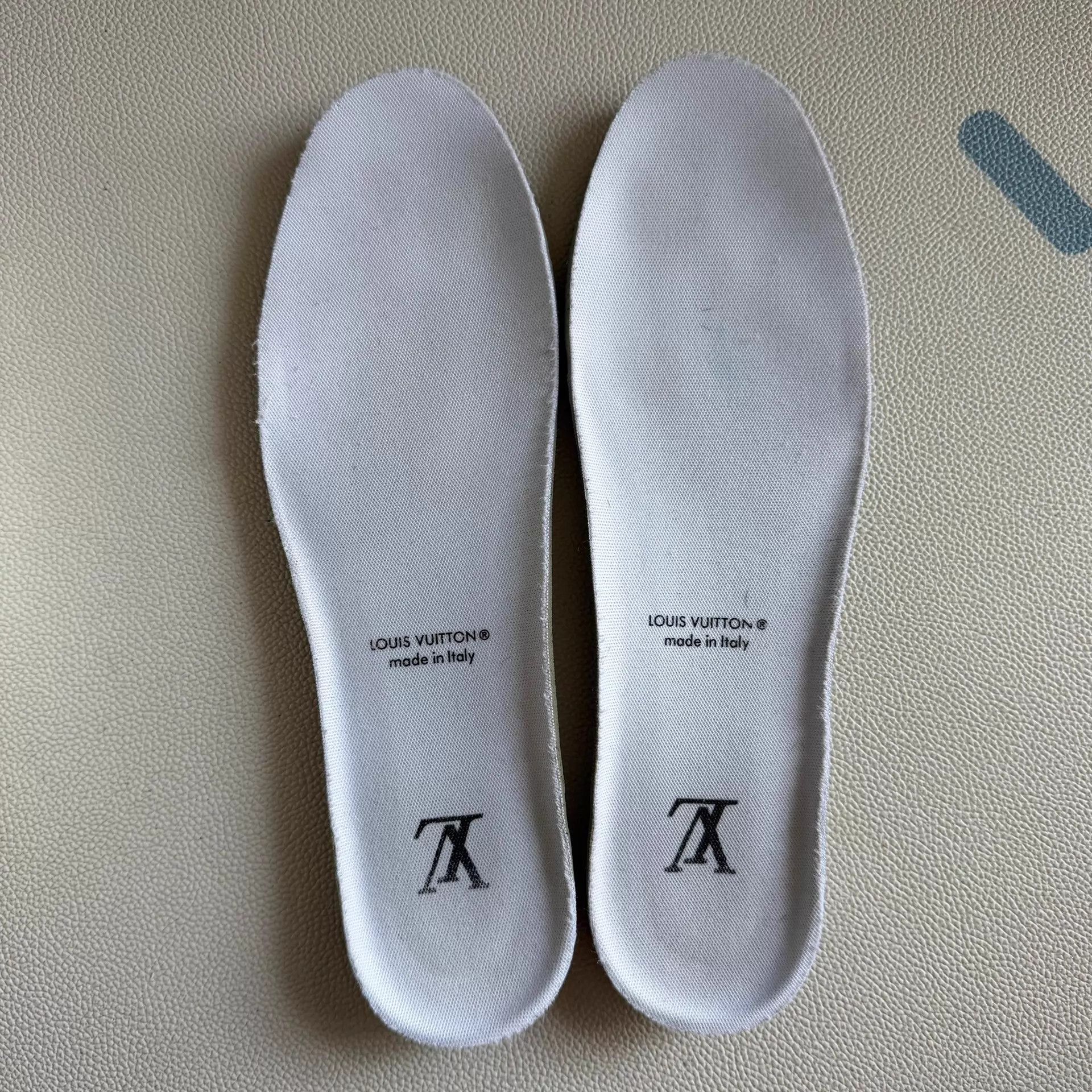 Louis Vuitton LV White Cement Trainer US6/EU40 Uncleaned w/Box Size US 7 / EU 40 - 8 Thumbnail