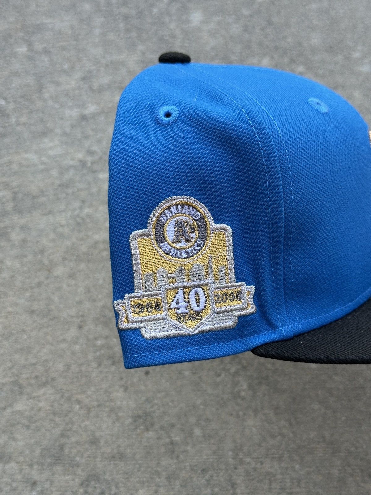 MLB × New Era Oakland Athletics Two Tone Fitted Hat 7 1/4 95 North Size ONE SIZE - 2 Thumbnail
