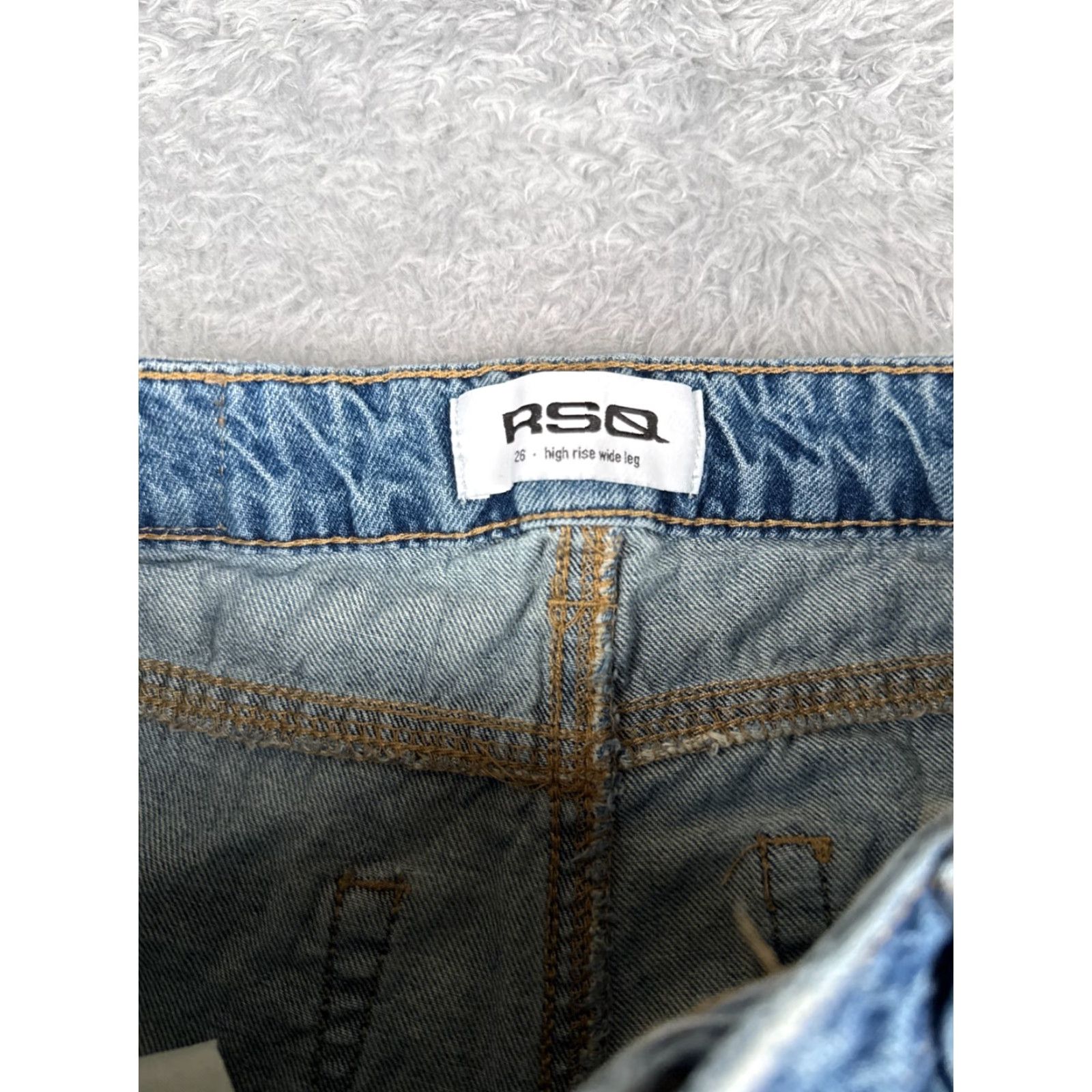 Rsq RSQ Jeans Women Jeans 26x29 Blue Wide-Leg Mid Rise Cotton Blend Distressed Zip Fly Vintage: No 90s Theme Size 26" / US 2 / IT 38 - 6 Thumbnail