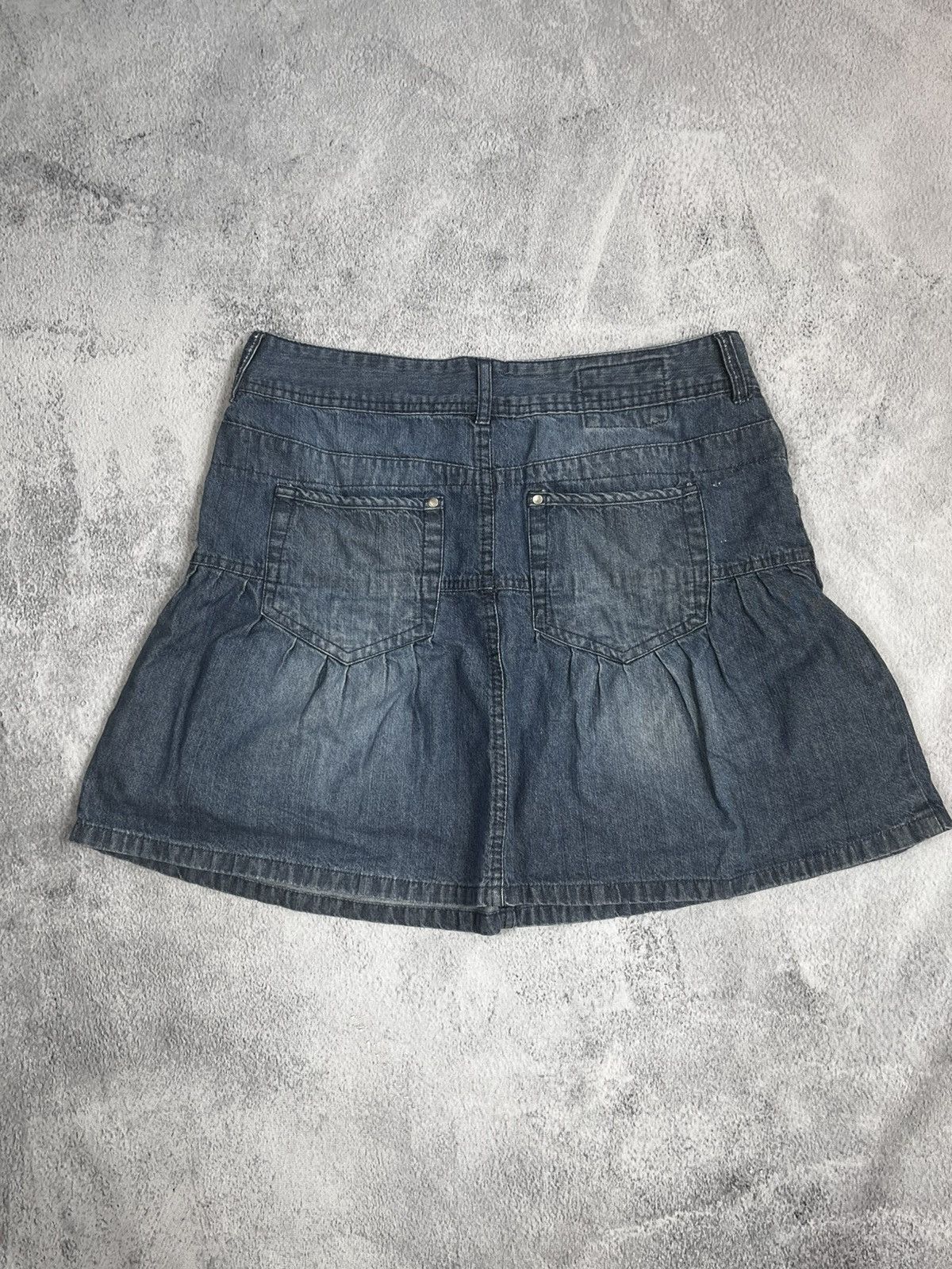 Japanese Brand × Vintage Vintage Y2K flared faded mini skirt Japanese 00s style Size 30" / US 8 / IT 44 - 4 Thumbnail