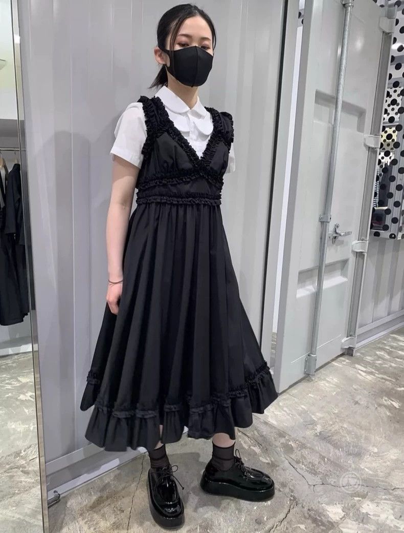 Comme des Garcons Comme Des Garcons Big V-neck dress Size XS / US 0-2 / IT 36-38 - 2 Thumbnail