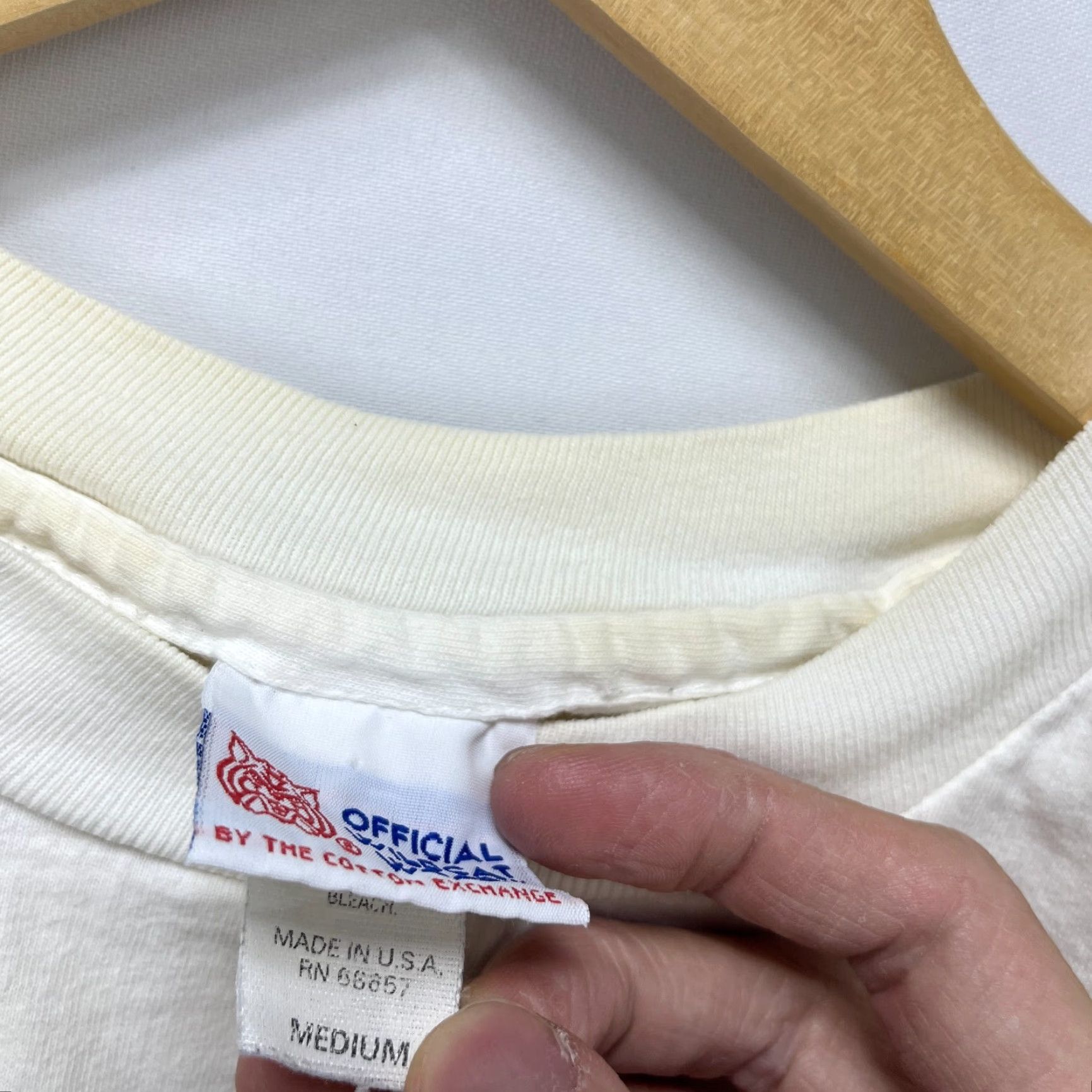Vintage VINTAGE Arizona Wildcats Shirt Long Sleeve M White Mens 90s Size US M / EU 48-50 / 2 - 5 Thumbnail
