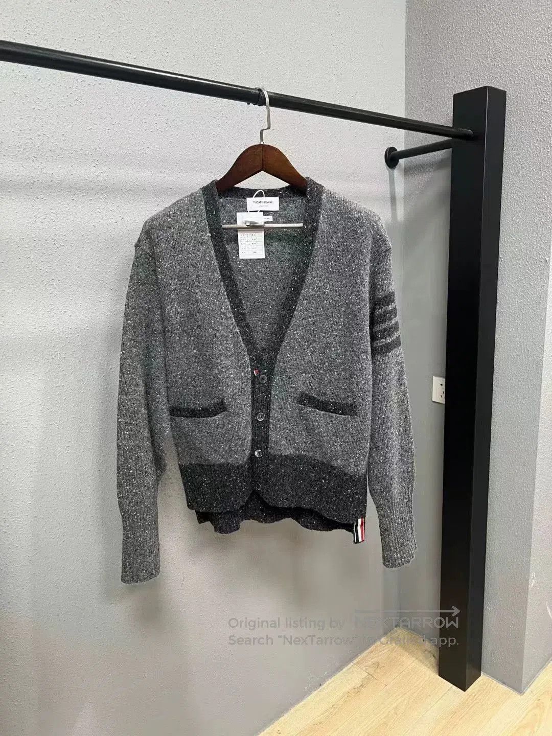 Thom Browne thom browne striped cardigan in gray. Size US M / EU 48-50 / 2 - 1 Thumbnail