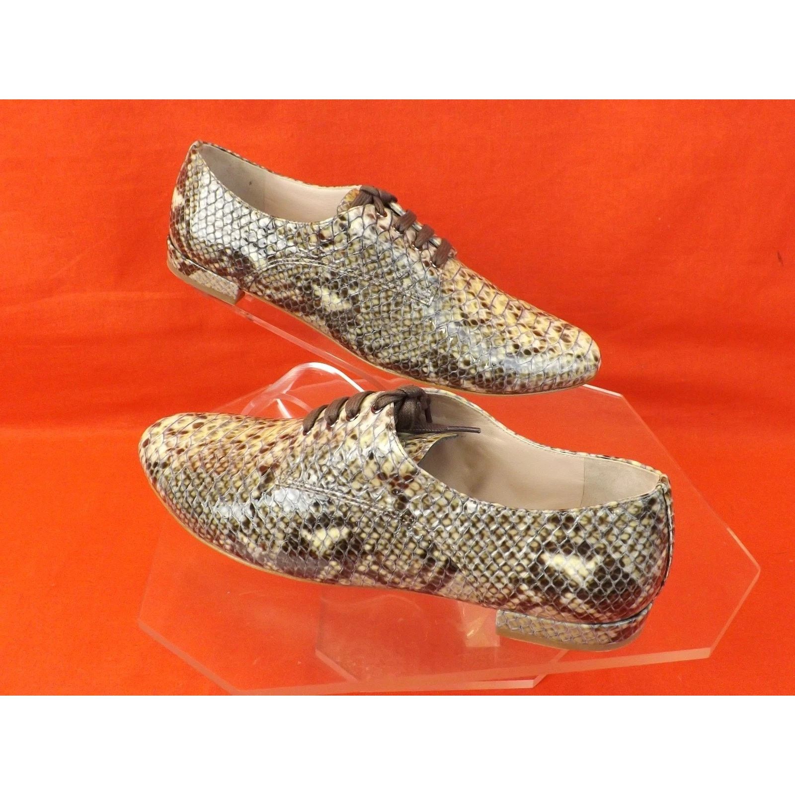 Miu Miu MIU MIU PRADA GRAY PYTHON PRINTED LEATHER FLATS OXFORDS 41.5 Size US 11.5 / IT 41.5 - 8 Thumbnail