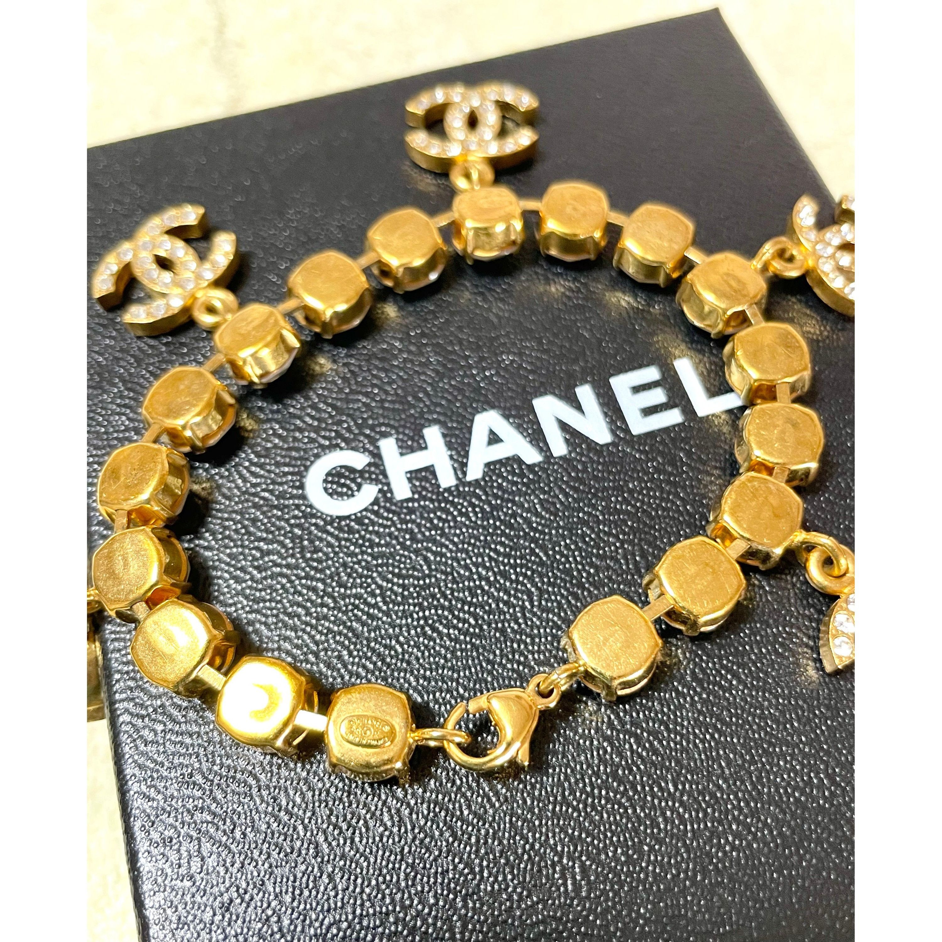 Chanel Vintage Chanel bracelet with crystal and CC charms. Size ONE SIZE - 3 Thumbnail