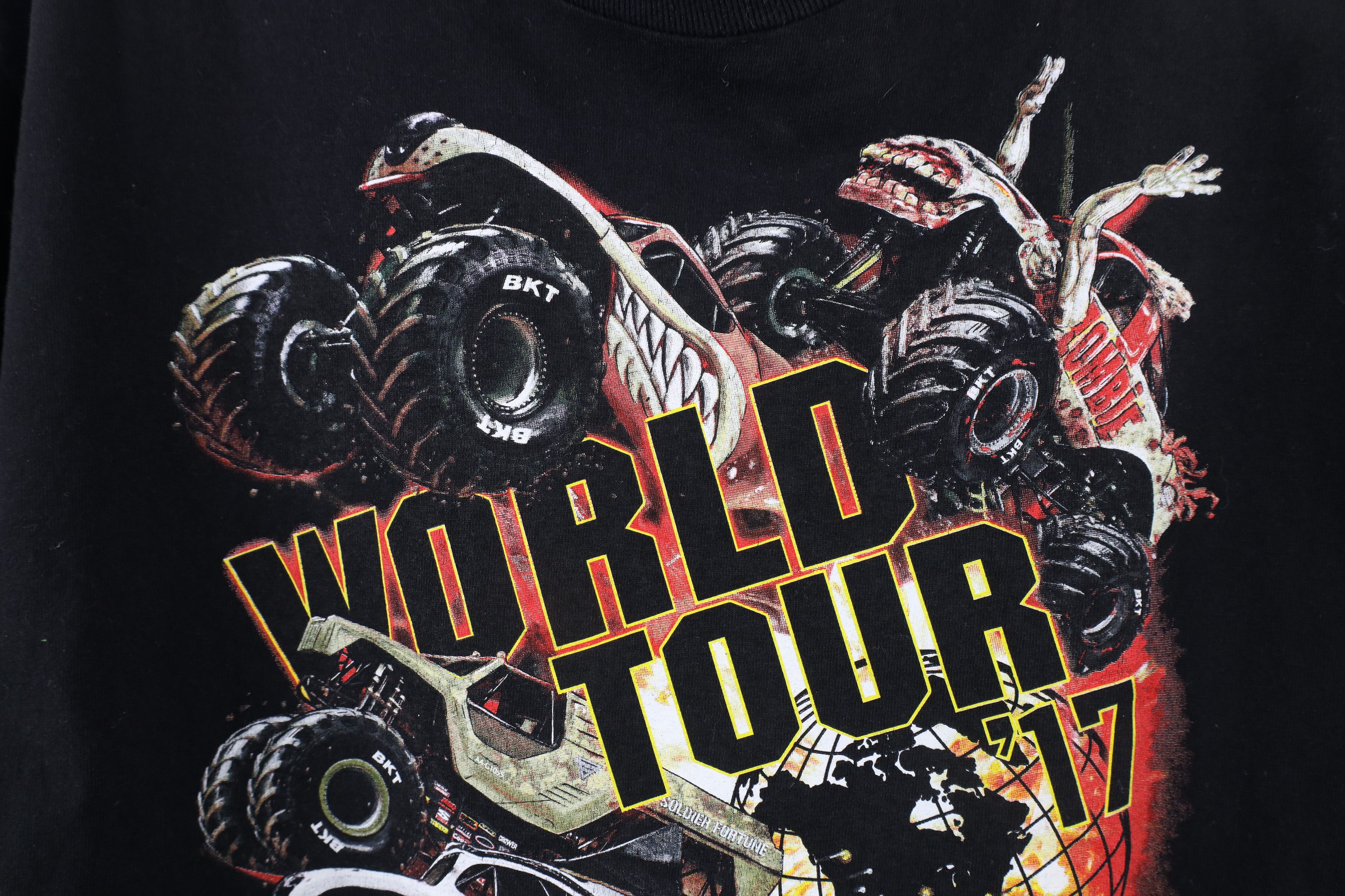 Vintage Vintage Y2K 2017 Monster Jam Digger Monster Truck T-Shirt Size US M / EU 48-50 / 2 - 5 Thumbnail