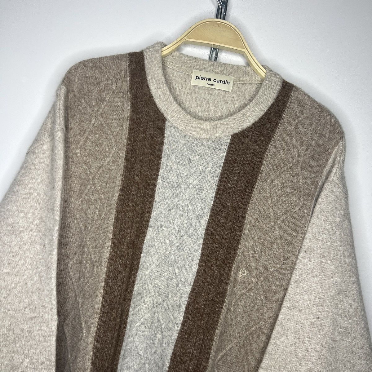 Pierre Cardin × Vintage Vintage 90s Pierre Cardin Cable jumper old money sweater Size US L / EU 52-54 / 3 - 5 Thumbnail