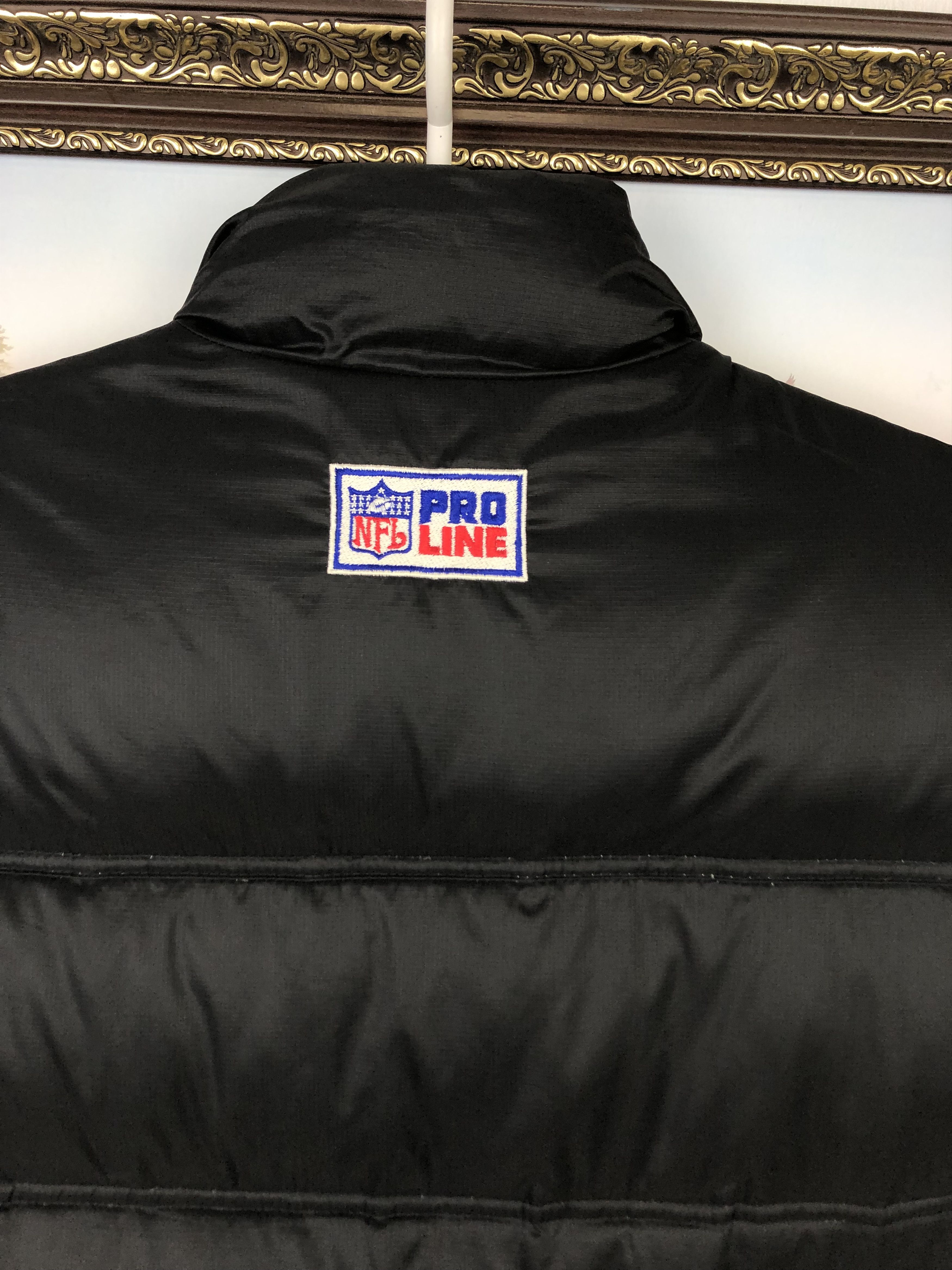 Nike Vintage Pro Line Nike Oakland Raiders Puffer Vest Two Sided Size US L / EU 52-54 / 3 - 9 Thumbnail