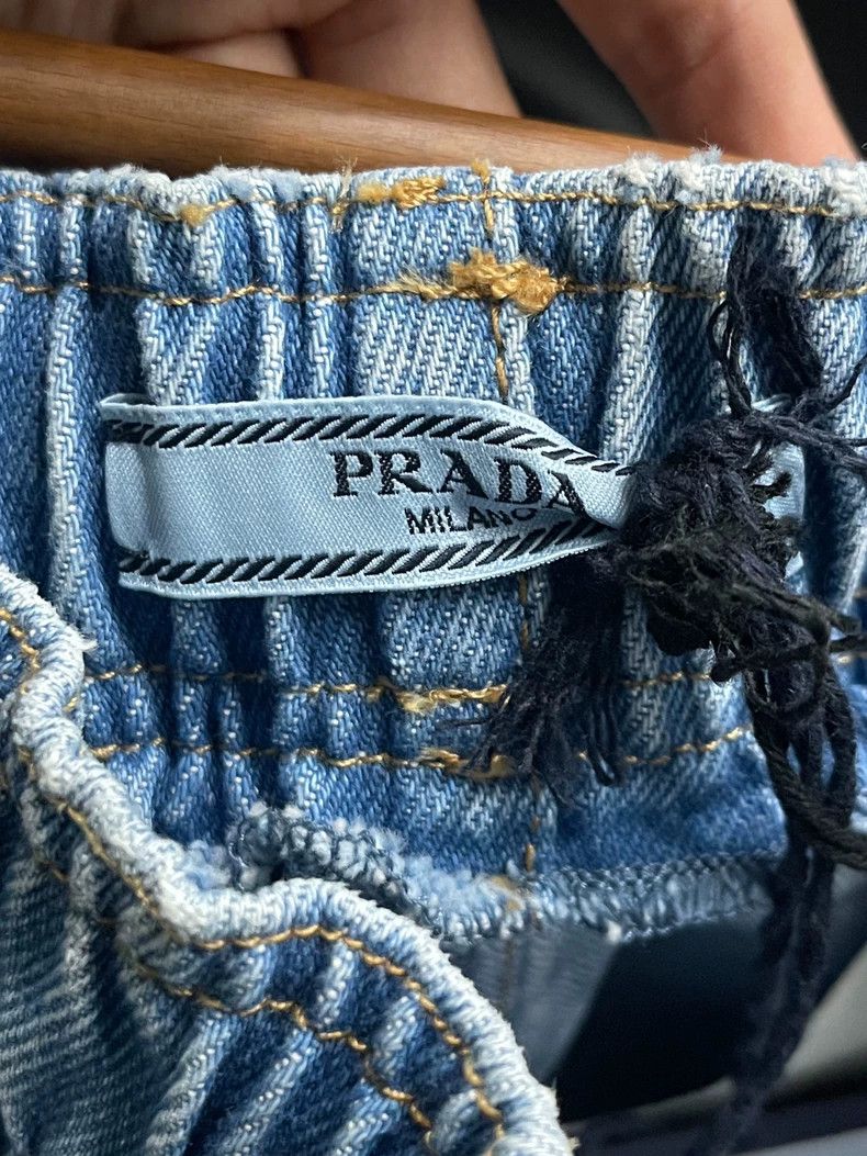 Prada Prada Sise 25 Metal triangle elastic jeans size 25 2502-Ne Size US 26 / EU 42 - 6 Thumbnail