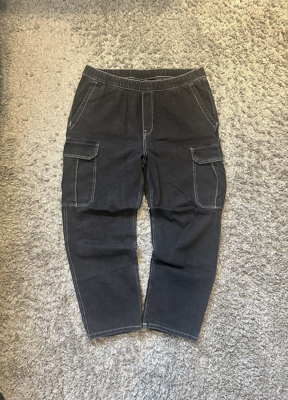 H&M Elastic Waist Cargo Denim Size US 36 / EU 52 - 1 Thumbnail
