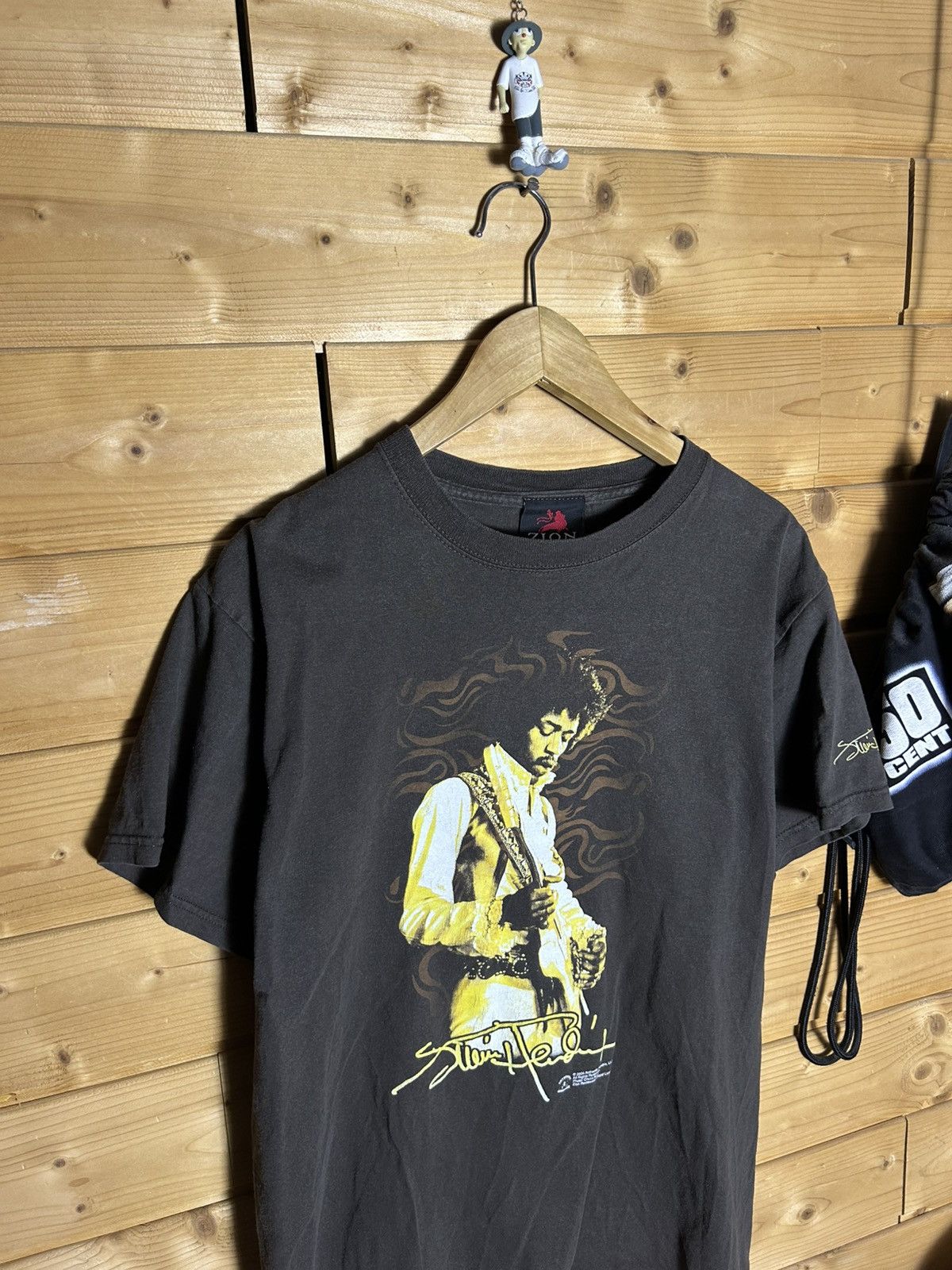 Jimi Hendrix Vintage 2004 Jimi Hendrix light brown t shirt Size US M / EU 48-50 / 2 - 1 Thumbnail