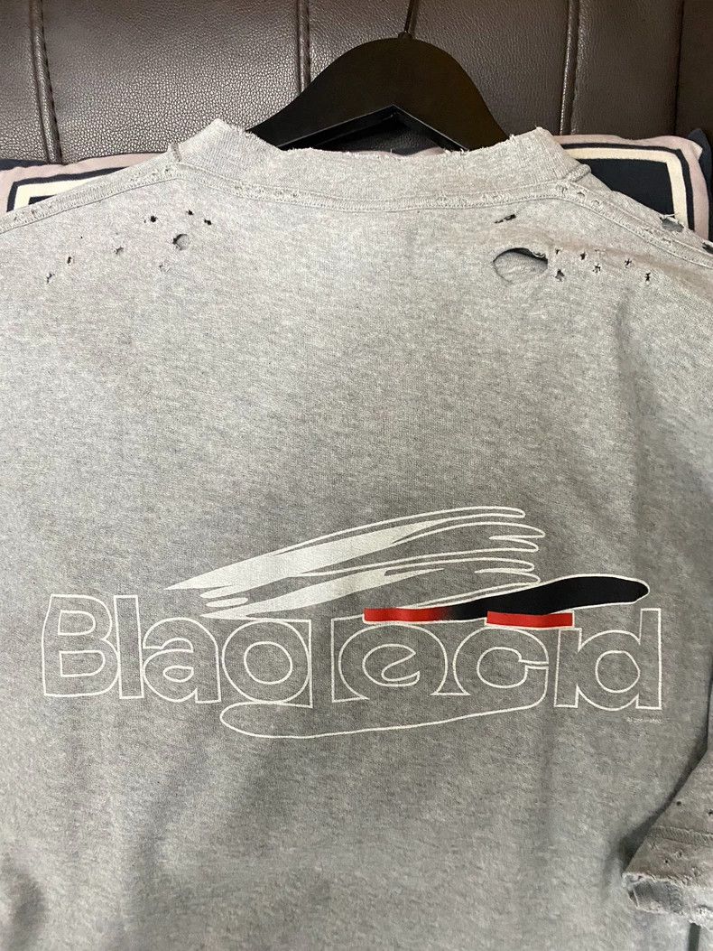 Other Balenciaga Grey distressed short-sleeve t-shirt with brand Size US M / EU 48-50 / 2 - 5 Thumbnail