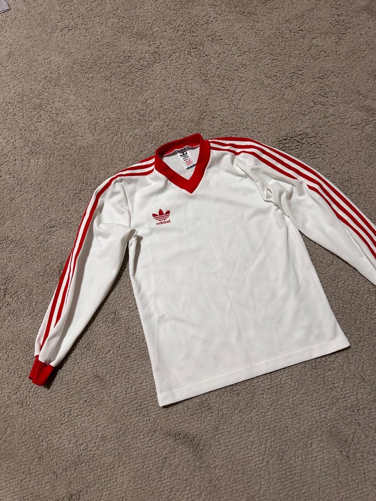 Adidas Vintage Adidas Football Long Sleeve Shirt Sz XS Size US XS / EU 42 / 0 - 2 Thumbnail