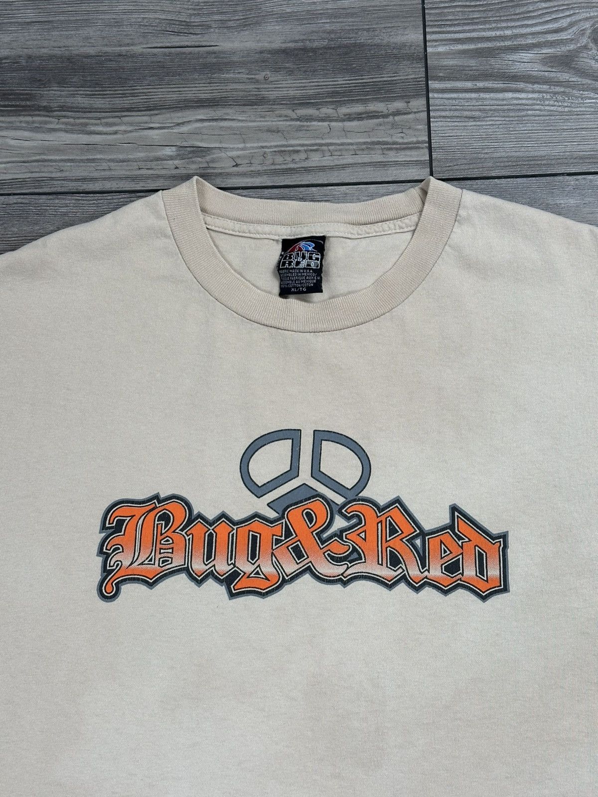 Vintage Vintage Y2K Bug & Red Surf T Shirt Size US XL / EU 56 / 4 - 3 Thumbnail