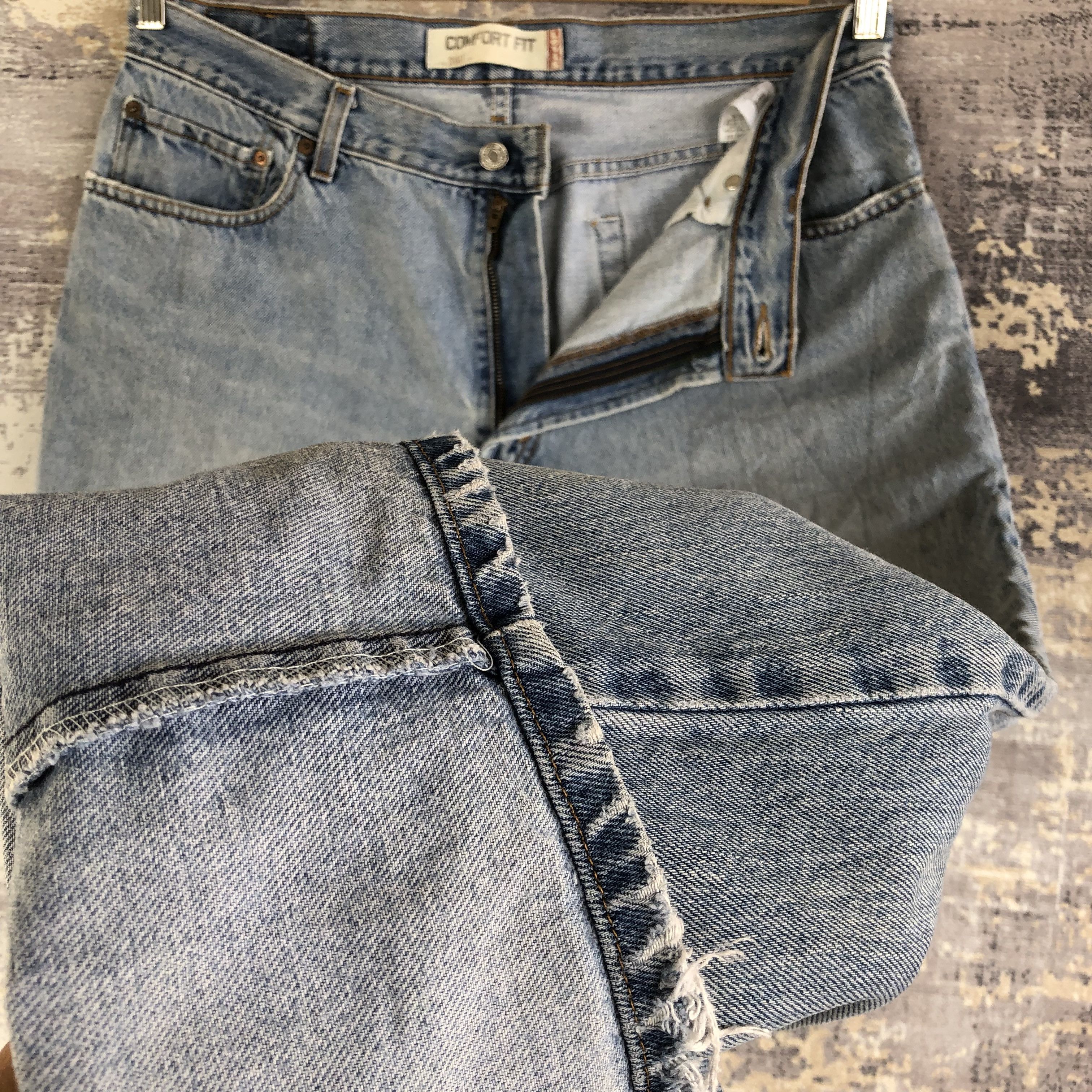 Levi's Vintage Levis Sun Faded Jeans Levi's Baggy Light Wash Denim Size US 34 / EU 50 - 9 Thumbnail