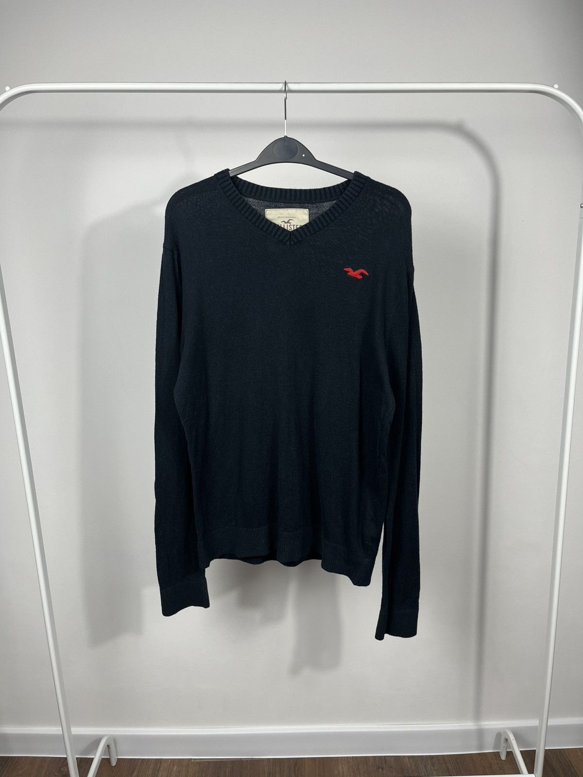Hollister Hollister Black V Neck Knit Sweater Men’s Size M Logo Size US M / EU 48-50 / 2 - 1 Thumbnail