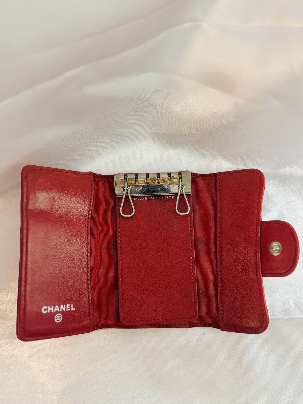 Chanel Caviar Quilted Classic Key Holder Wallet Red Size ONE SIZE - 15 Thumbnail