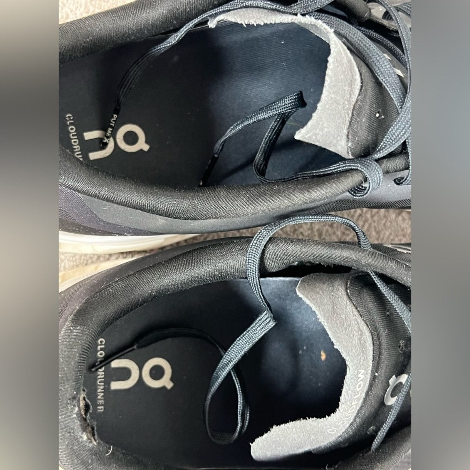On On Men’s Cloudflow 4 Running Size 14 Black/White Size US 14 / EU 47 - 10 Thumbnail