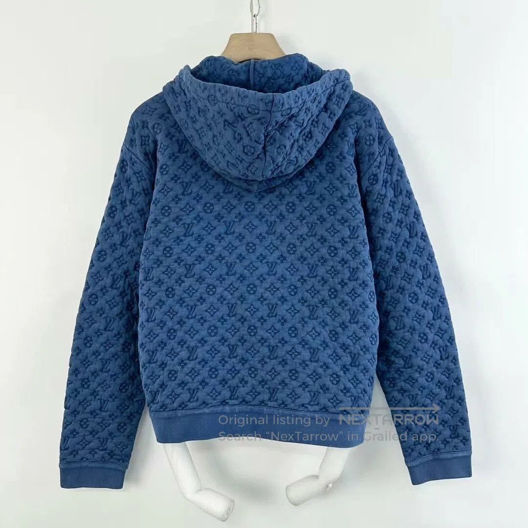 Louis Vuitton louis vuitton blue patterned jacket size s. Size US S / EU 44-46 / 1 - 2 Thumbnail