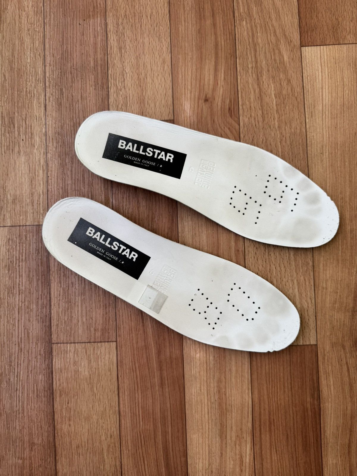 Golden Goose 🔥🔋 Golden Goose Ballstar Sneakers Size US 9 / EU 42 - 19 Thumbnail