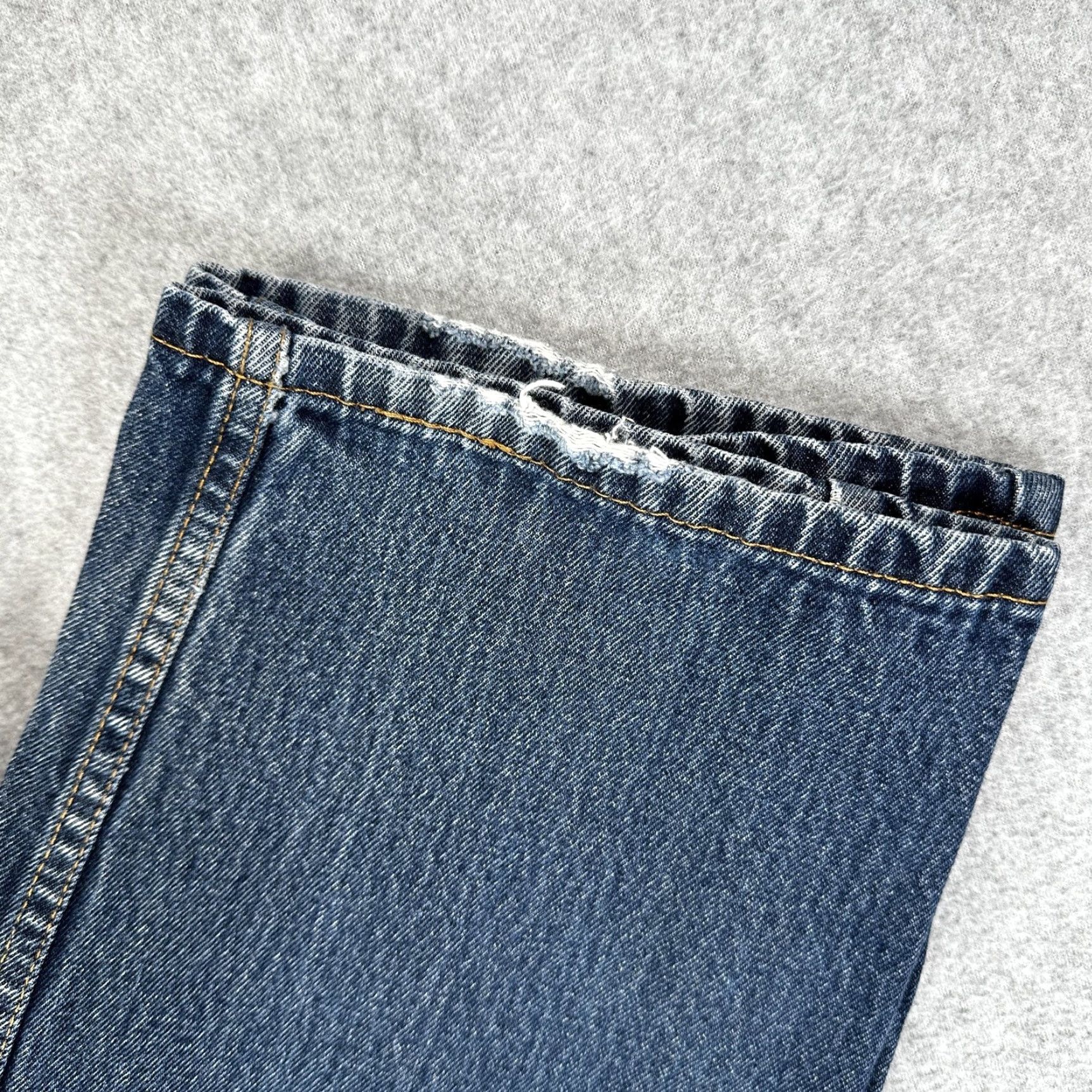 Levi's Levi's 505 Jeans Mens 38x30 Blue Medium Wash Straight Leg Regular Fit Denim Pants Size US 38 / EU 54 - 3 Thumbnail