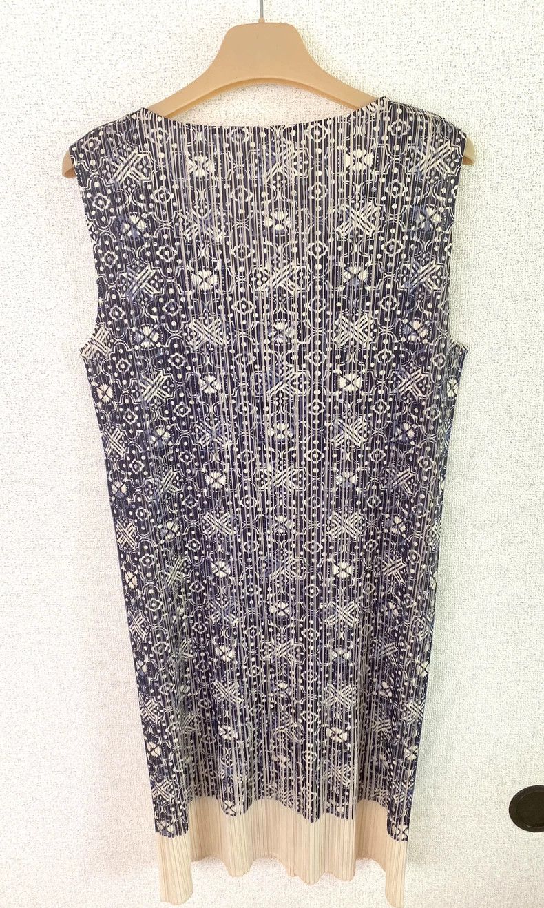 Issey Miyake Issey Miyake size:4 Pleated porcelain pattern dress Size M / US 6-8 / IT 42-44 - 2 Thumbnail