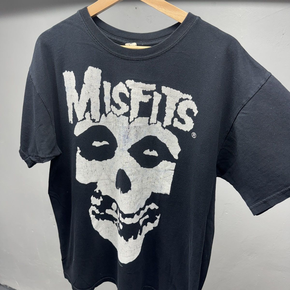 Band Tees Misfits Crimson Skull Tee Faded Thrashed ERD Grunge Size US L / EU 52-54 / 3 - 2 Thumbnail