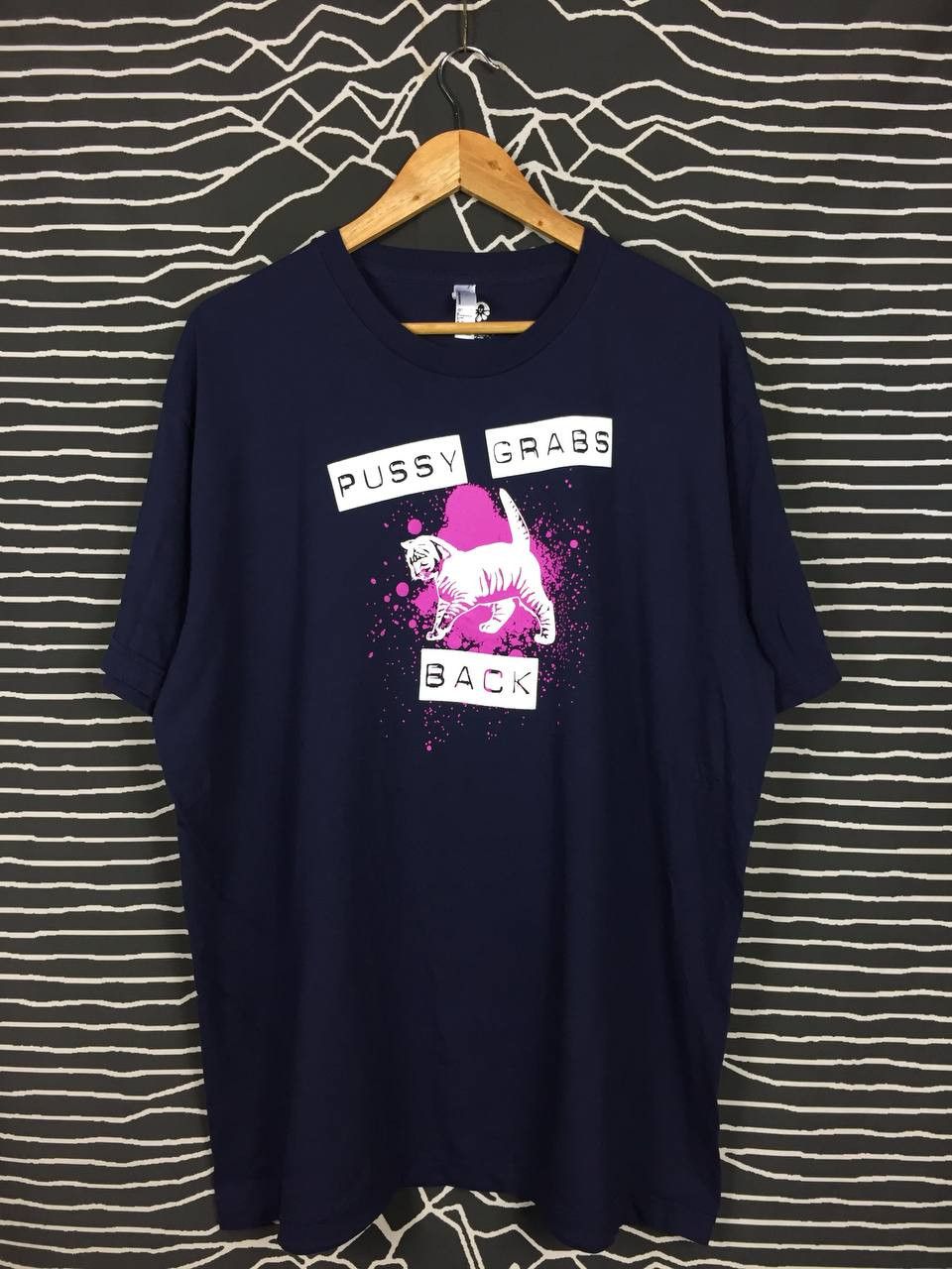American Apparel American Apparel Pussy Grabs Back By Custom Ink Tee Size US XXL / EU 58 / 5 - 2 Thumbnail