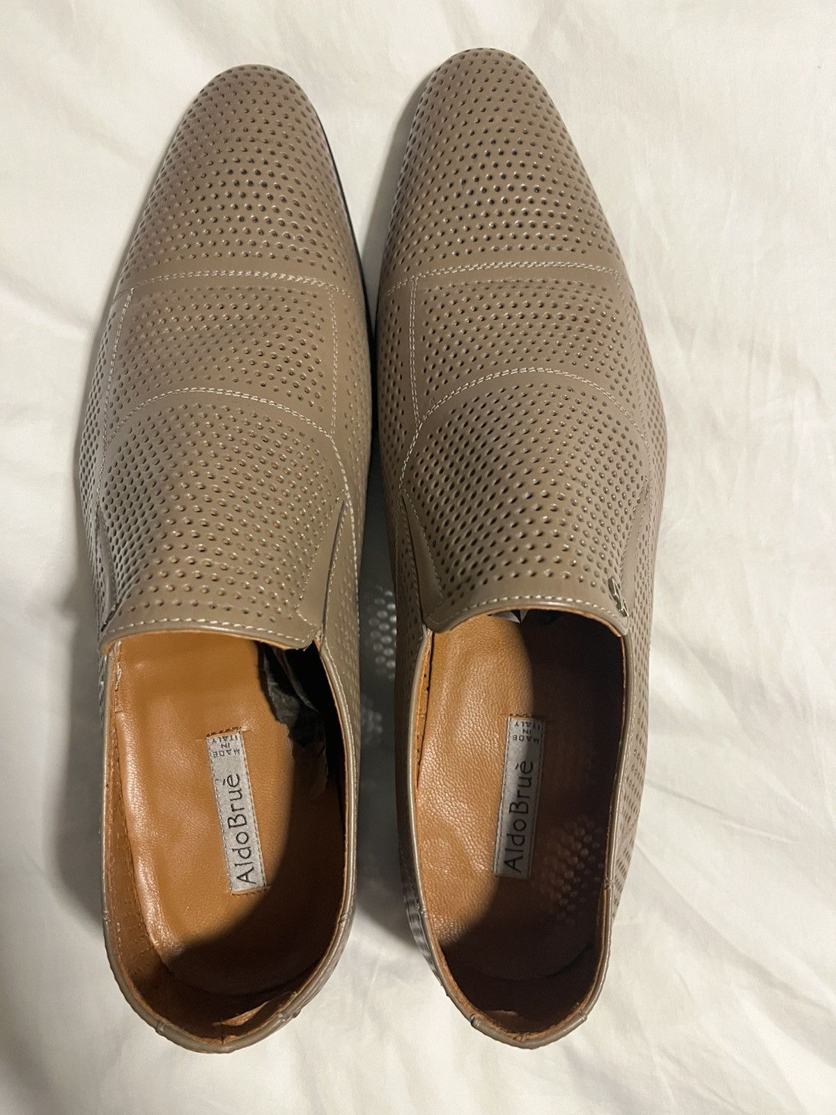 Aldo Brue Aldo Bruè 416 Perforated Cap Toe Loafer Ivory Size 10.5US Size US 10.5 / EU 43-44 - 3 Thumbnail