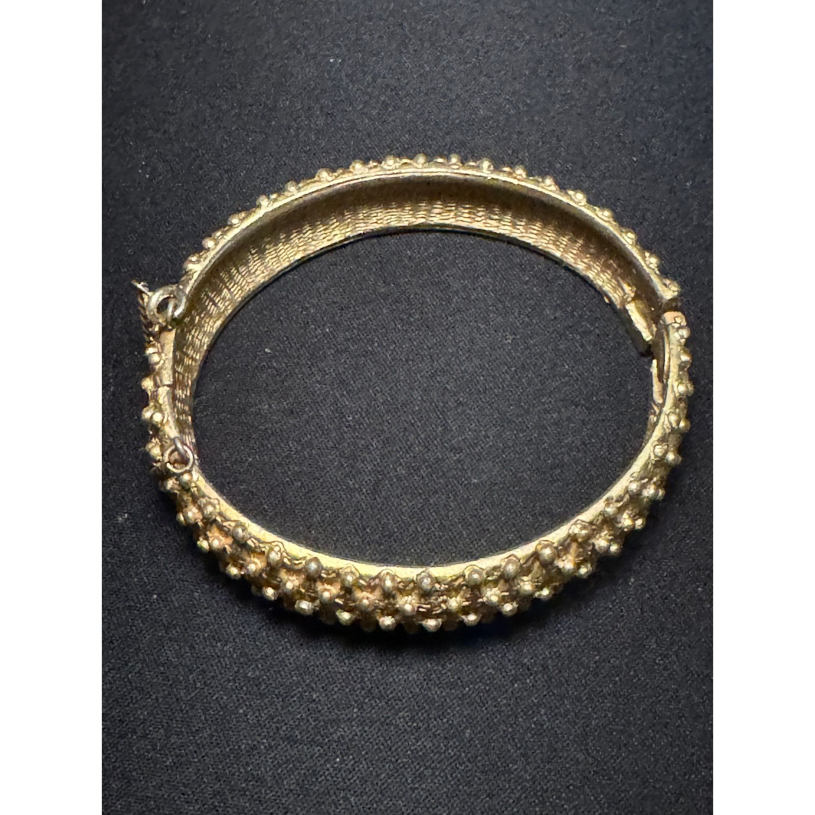 Other Hattie Carnegie Dot Textured Gold Tone Hinged Bracelet Size ONE SIZE - 1 Thumbnail