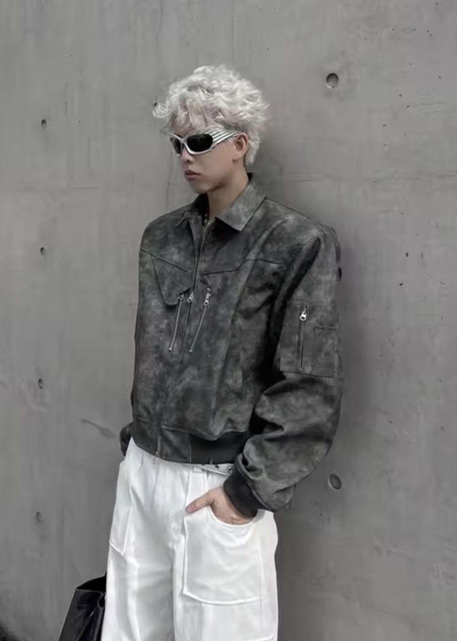Japanese Brand Faded Suede Cropped Bomber PU Leather Jacket Size US XL / EU 56 / 4 - 6 Thumbnail