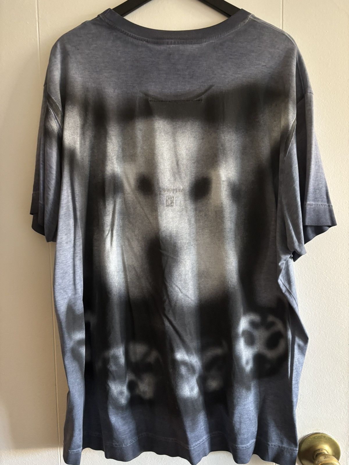 Givenchy GIVENCHY CHITO T-SHIRT Size US XXL / EU 58 / 5 - 4 Thumbnail