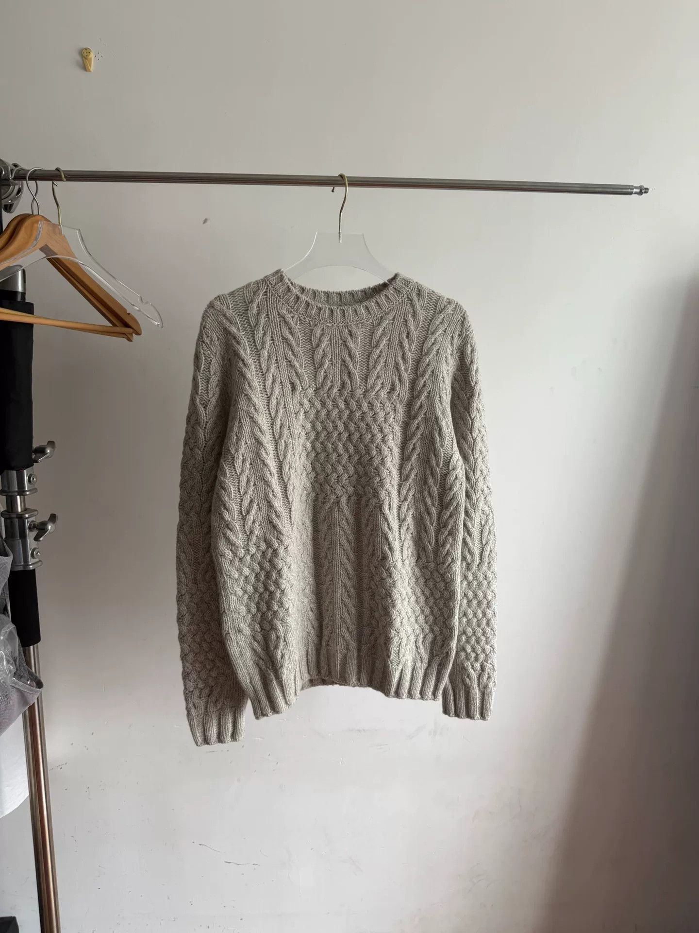 A.P.C. A.P.C Gray Wool Cable Knit Sweater Size US M / EU 48-50 / 2 - 1 Thumbnail