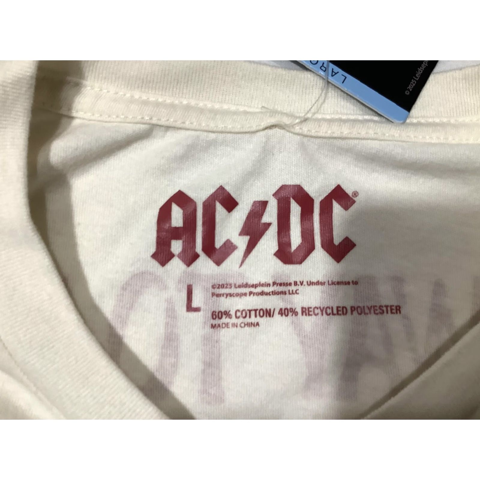 Vintage AC/DC Highway To Hell Shirt Mens Large White 1979 Tour Band Graphic Vintage Style Shirt Mens Large White 1979 Tour Graphic Print AC/DC Size US L / EU 52-54 / 3 - 5 Thumbnail