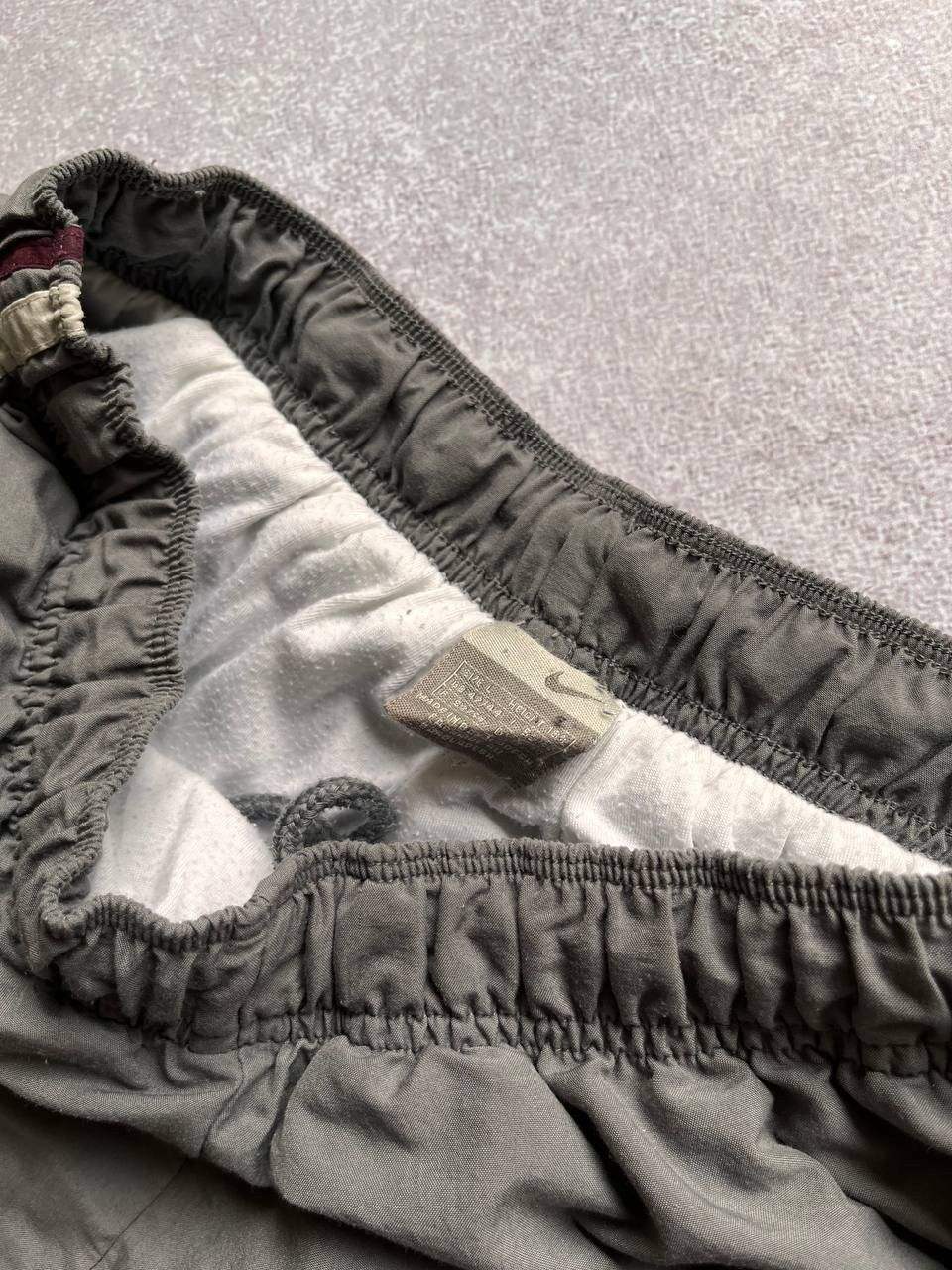 Nike × Vintage Vintage Nike Swoosh Baggy Nylon Trackpants Y2K L Size US 34 / EU 50 - 3 Thumbnail