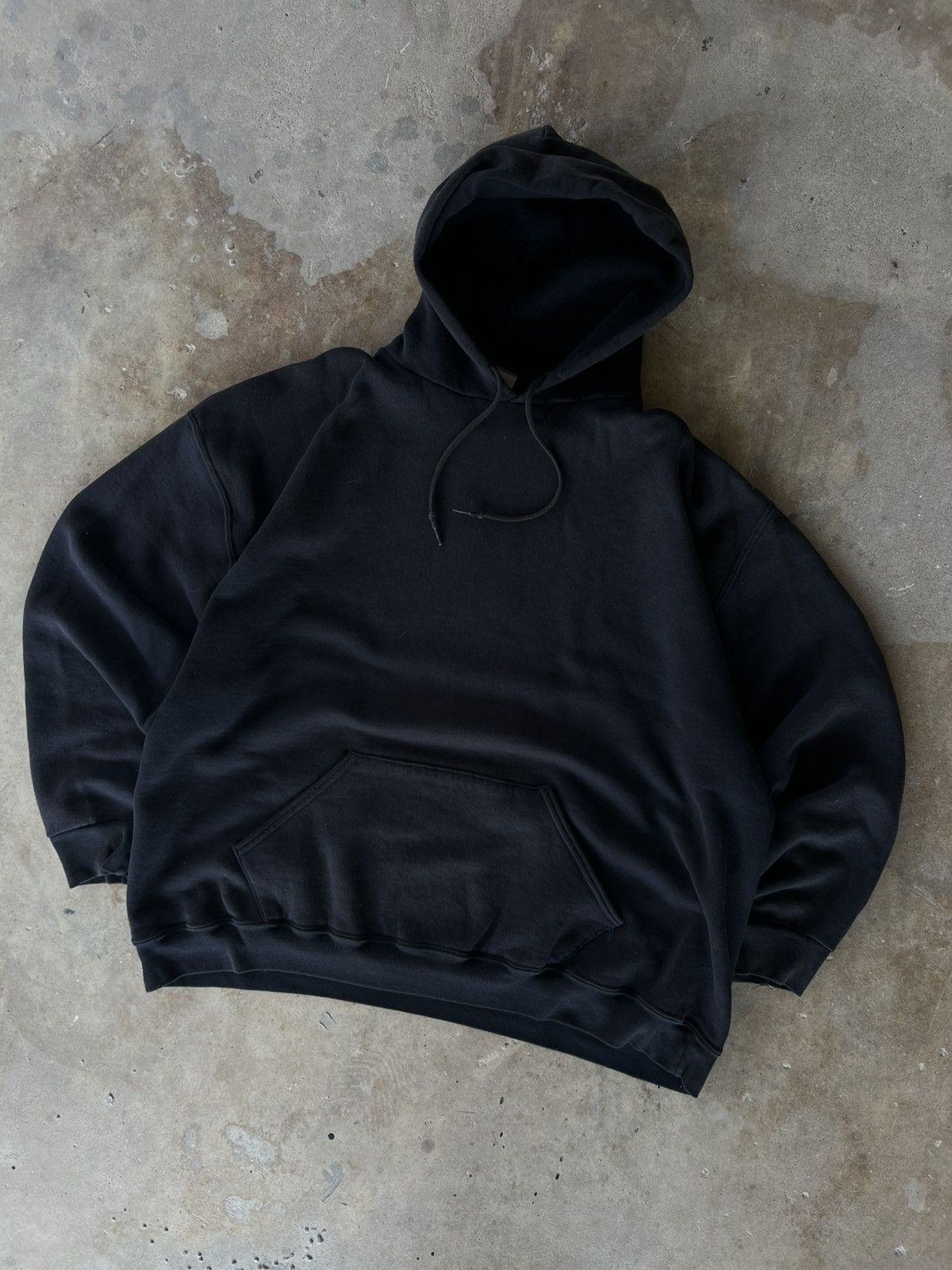 Russell Athletic Vintage 2000’s Essential Black Russell Sweatshirt Hoodie Size US XL / EU 56 / 4 - 2 Thumbnail