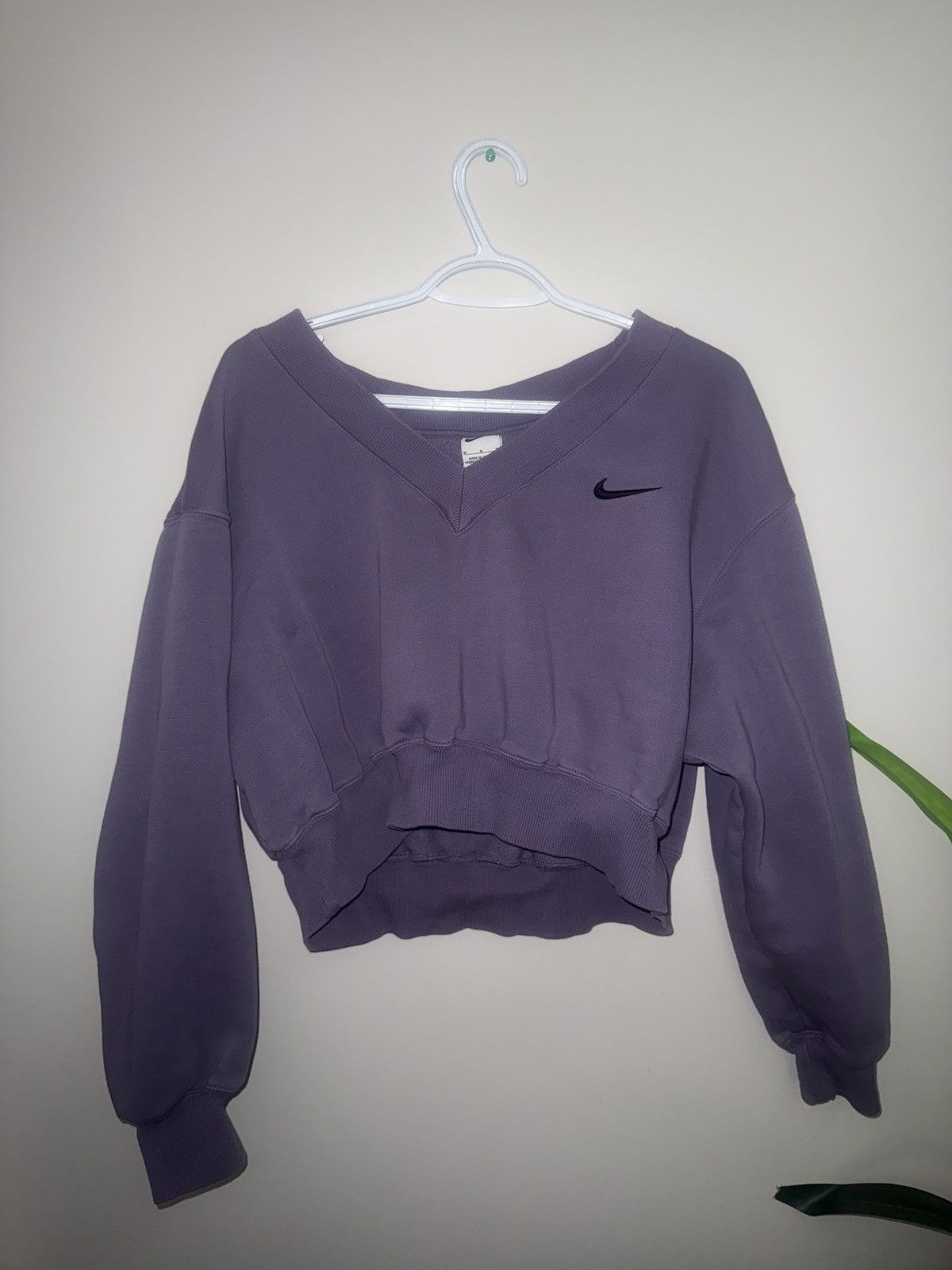 Nike Nike womens purple crop sweater Size M / US 6-8 / IT 42-44 - 1 Thumbnail